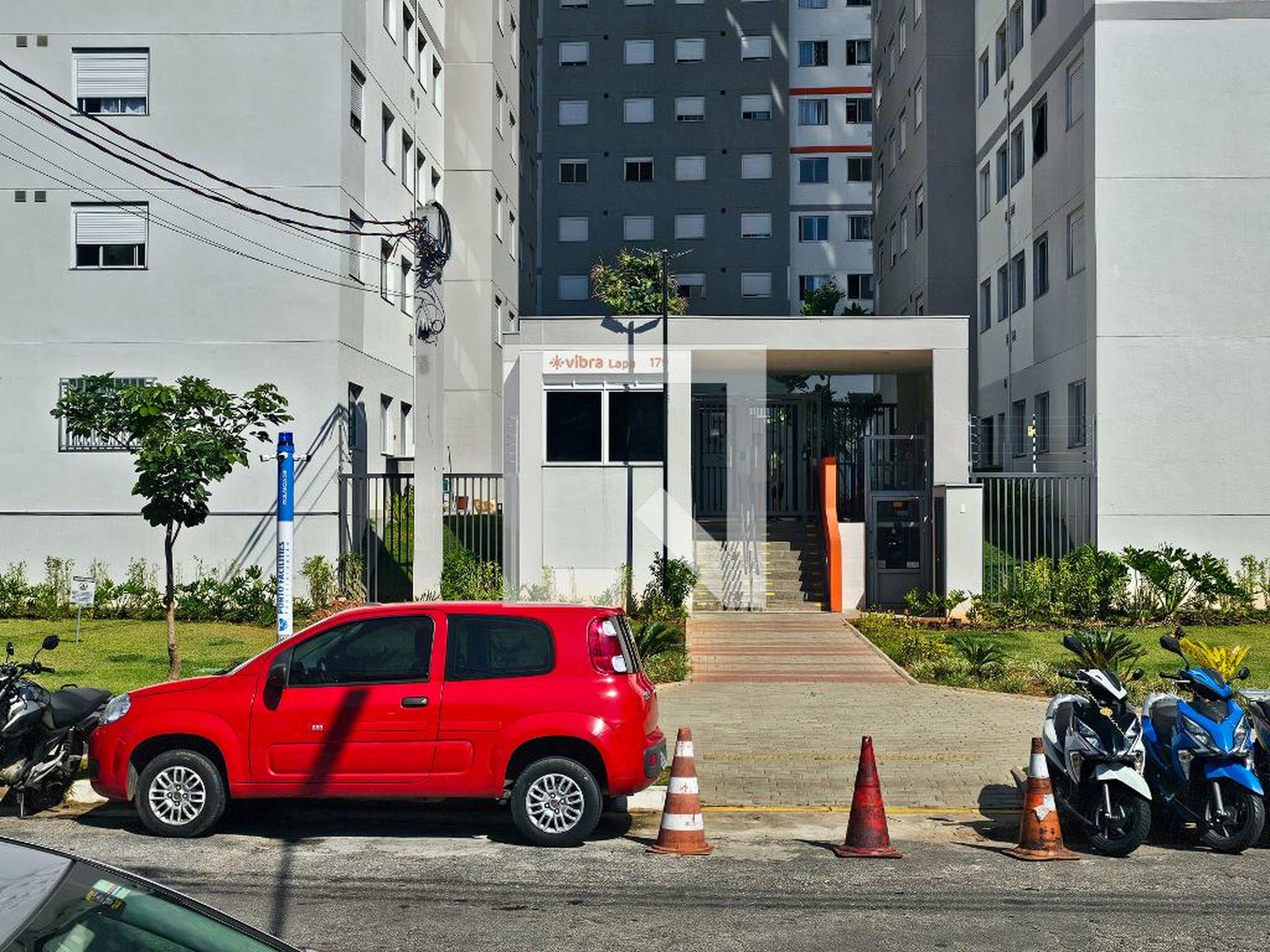 Fachada do Prédio Condomínio em Rua Luiz Gatti, 197