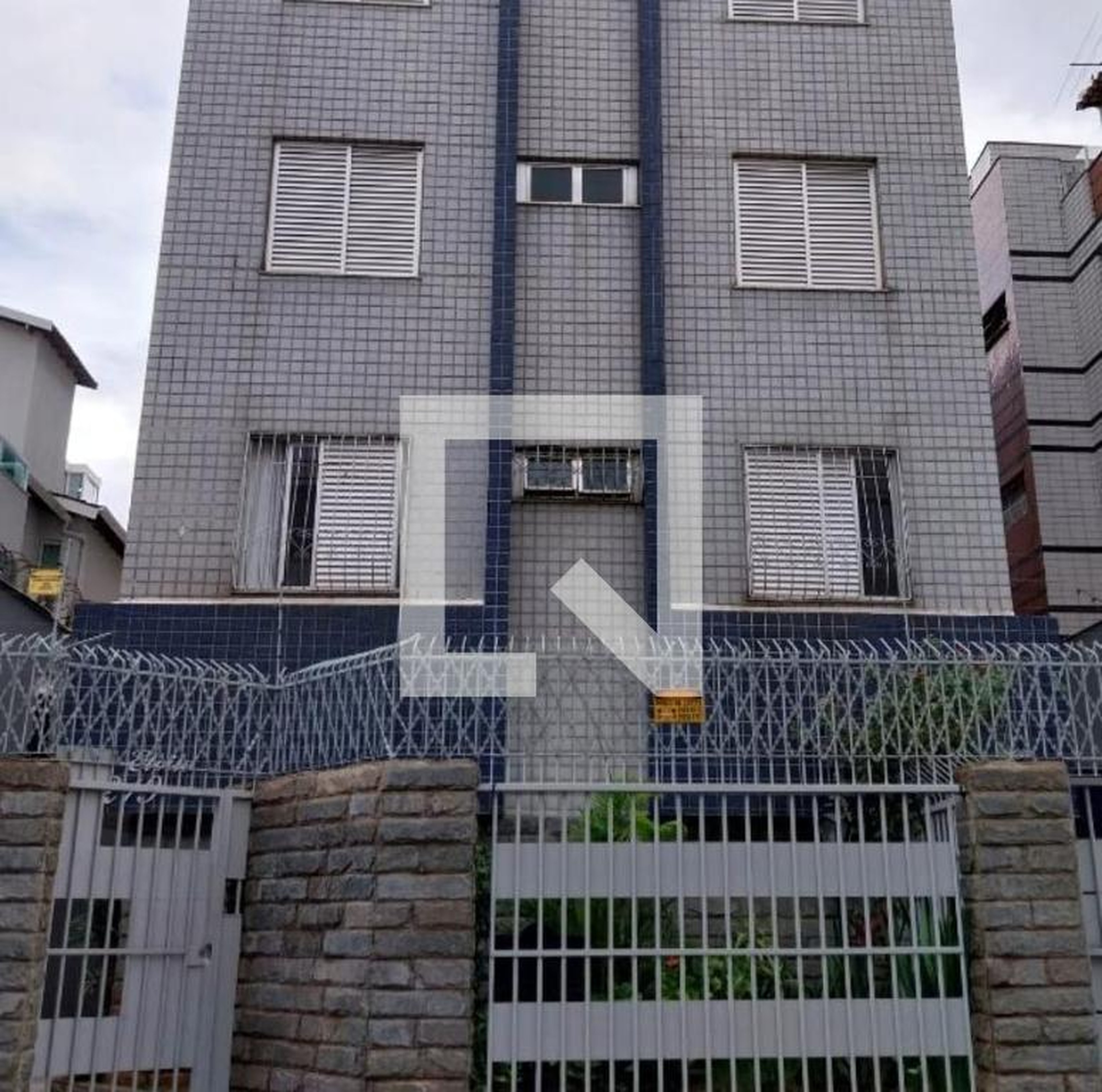 Fachada Condomínio em Rua Itapemirim, 219