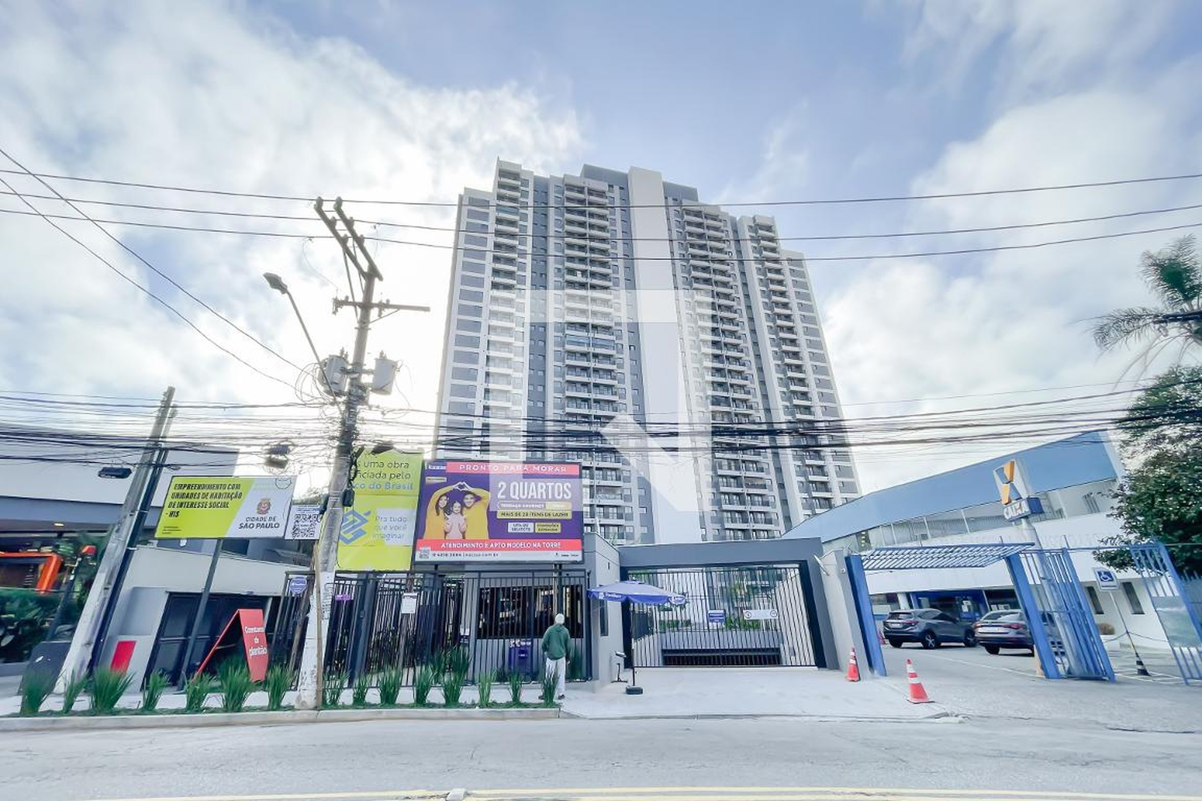 Fachada Condomínio em Avenida Nossa Senhora dos Remédios, 870