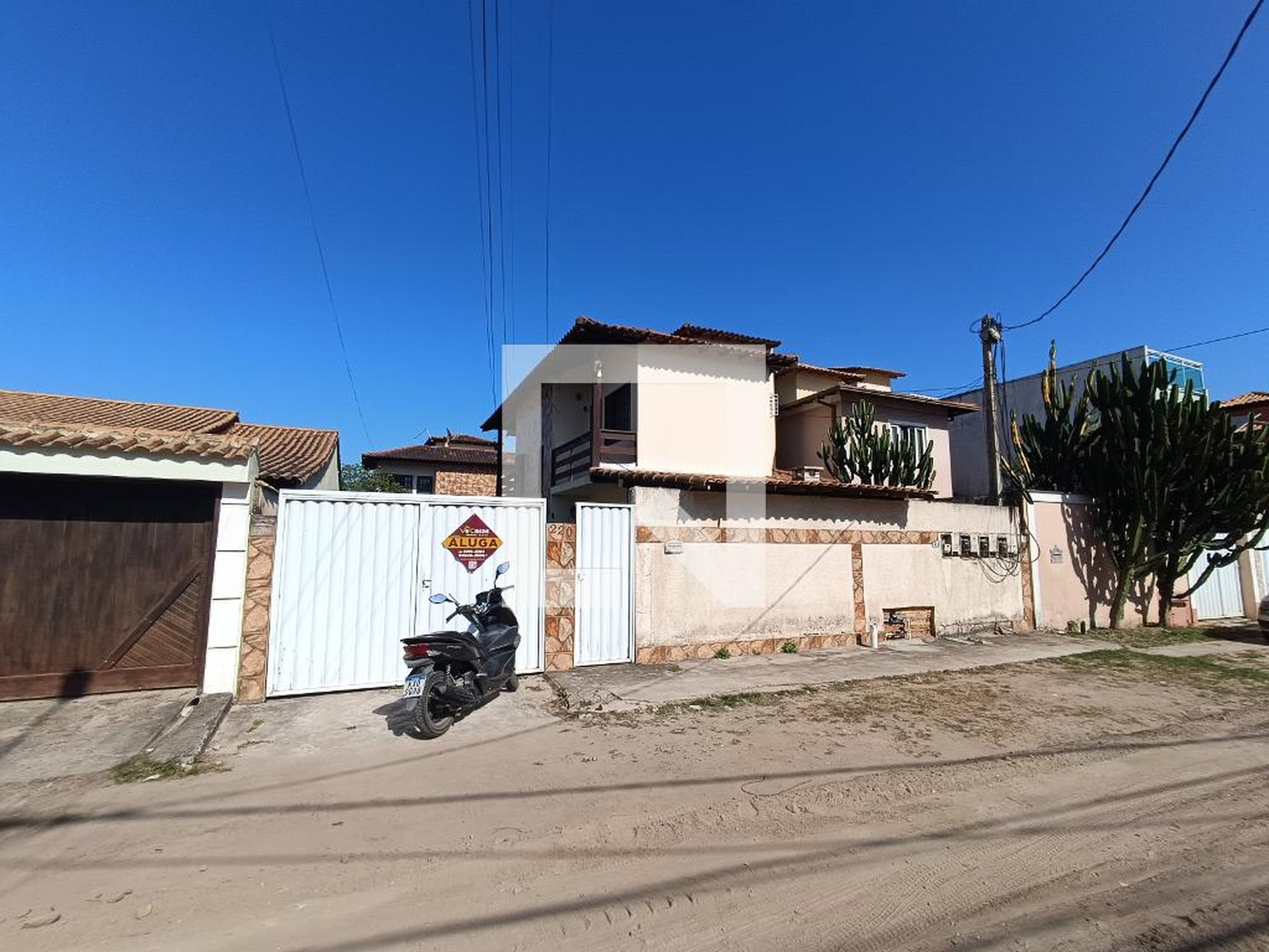 FACHADA Condomínio em Rua Maceió, 220