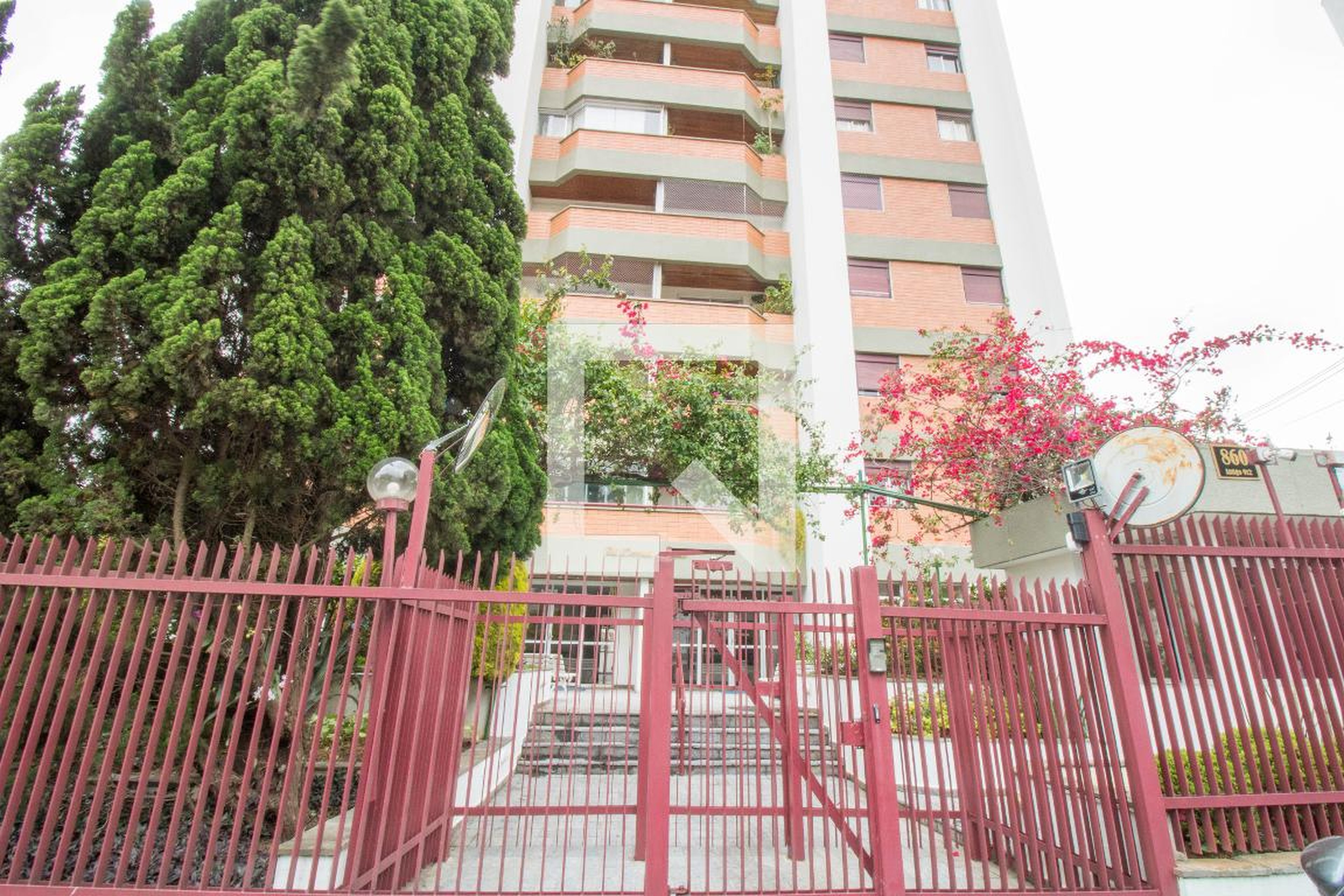 Fachada Edifício Domus Áurea