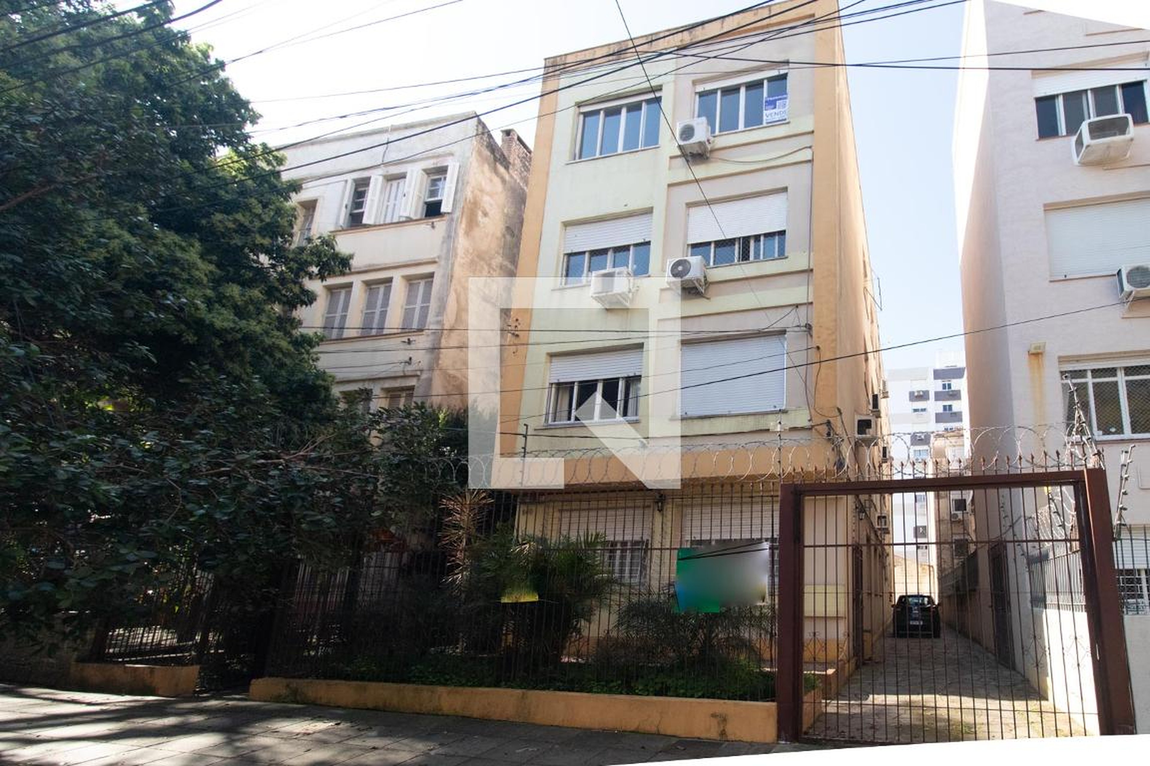 Fachada Condomínio em Rua Ignacio Montanha, 140