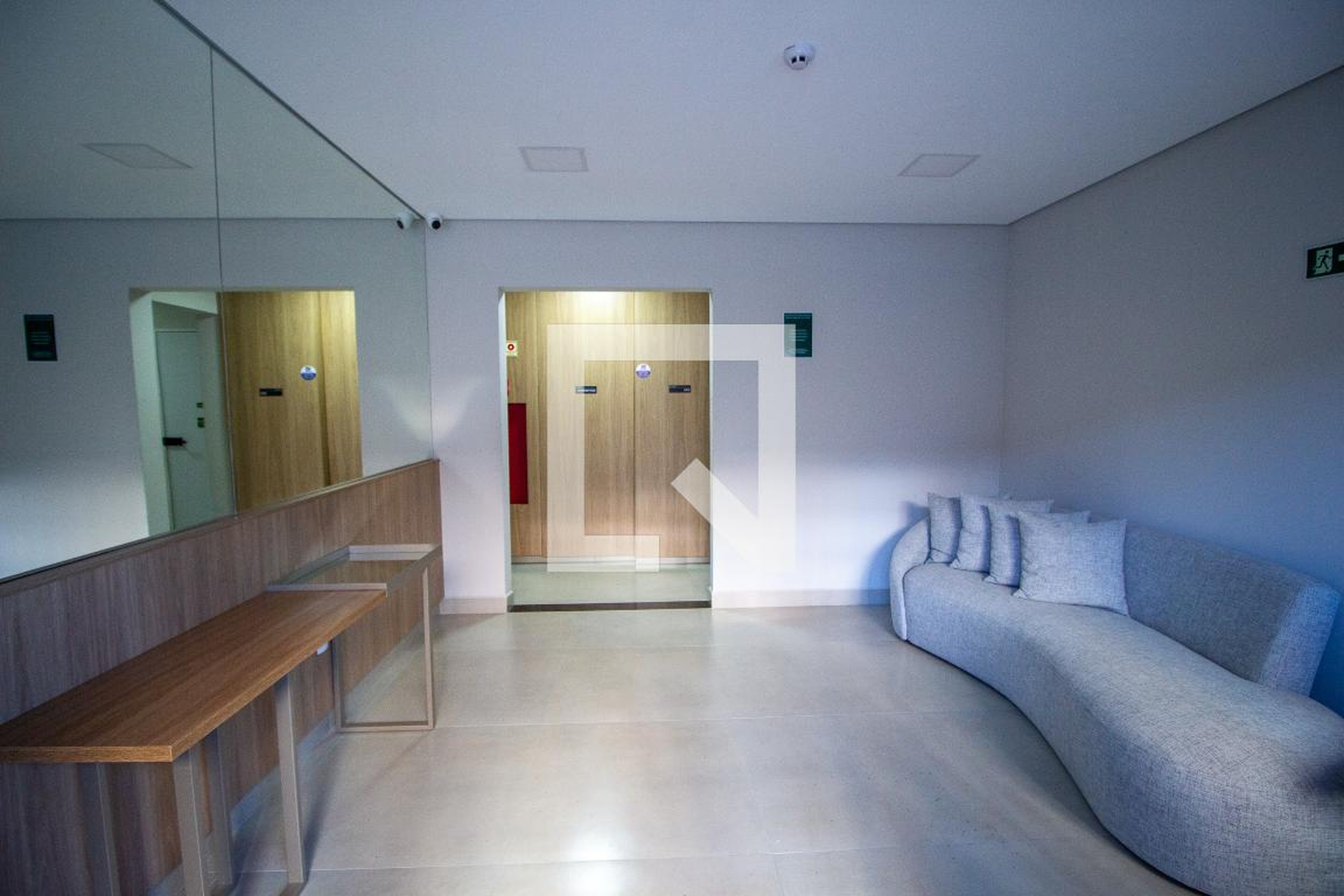 Hall social - Golden House