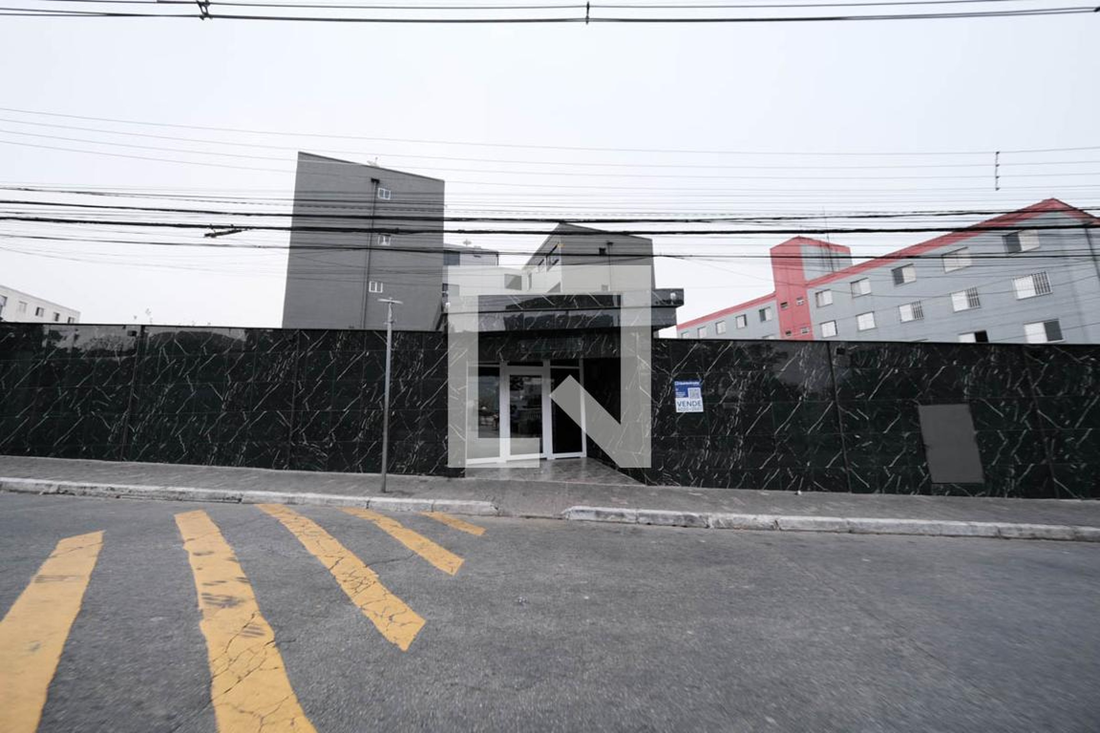 Fachada Condomínio em Rua César Diaz, 78