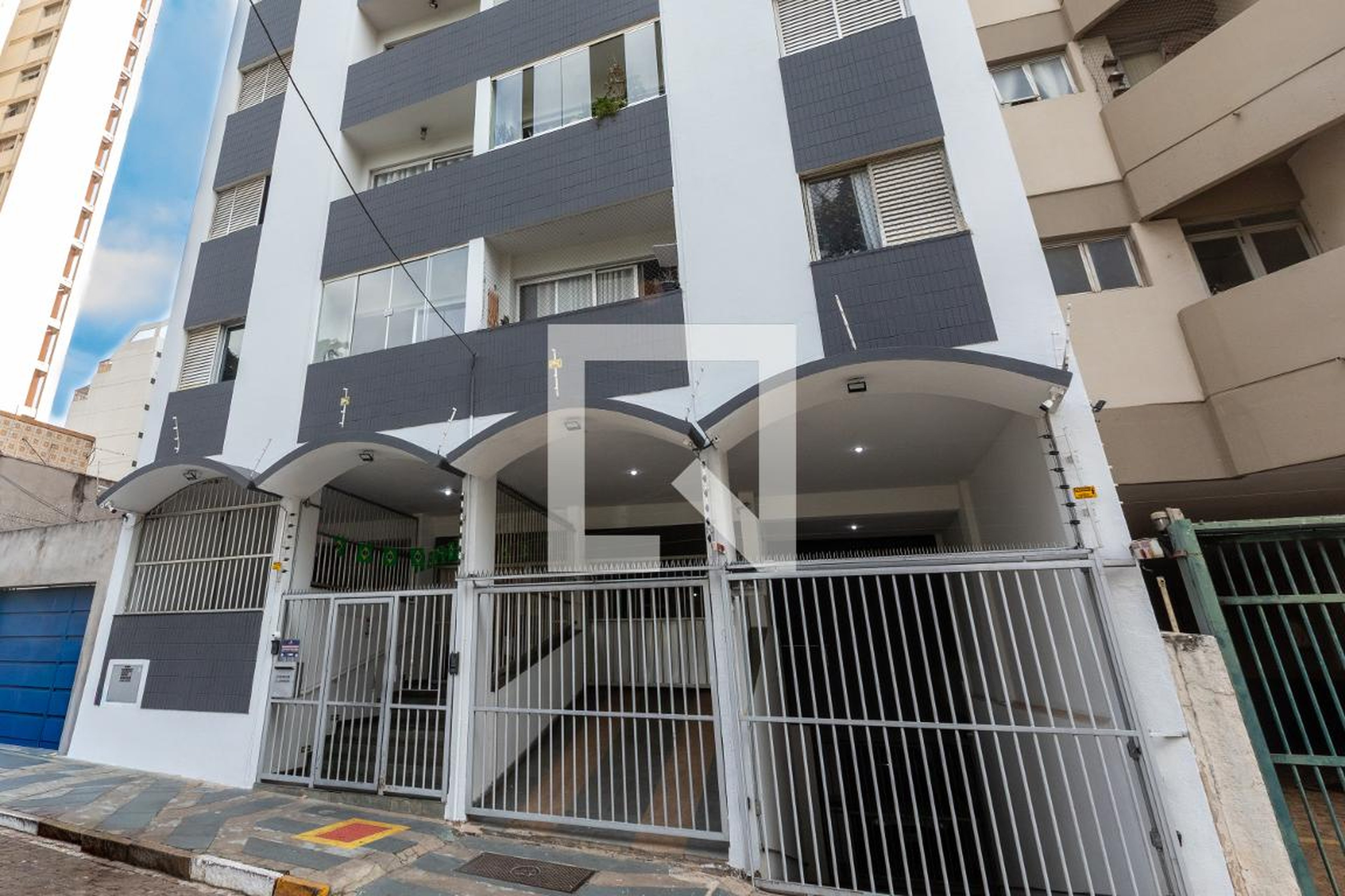 Fachada Condomínio em Avenida Aquidabã, 662