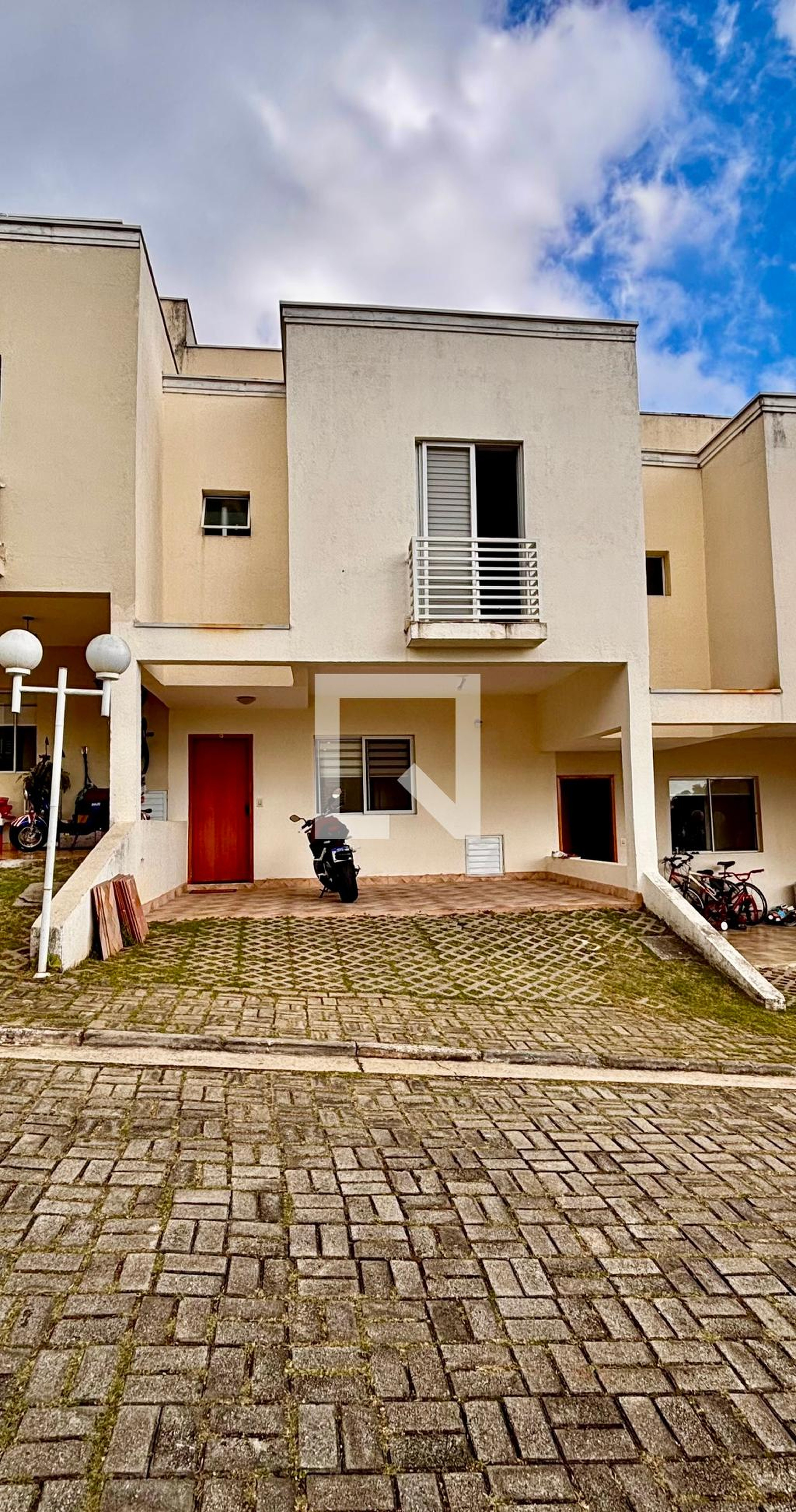 Fachada Condomínio em Rua José Pontes, 156