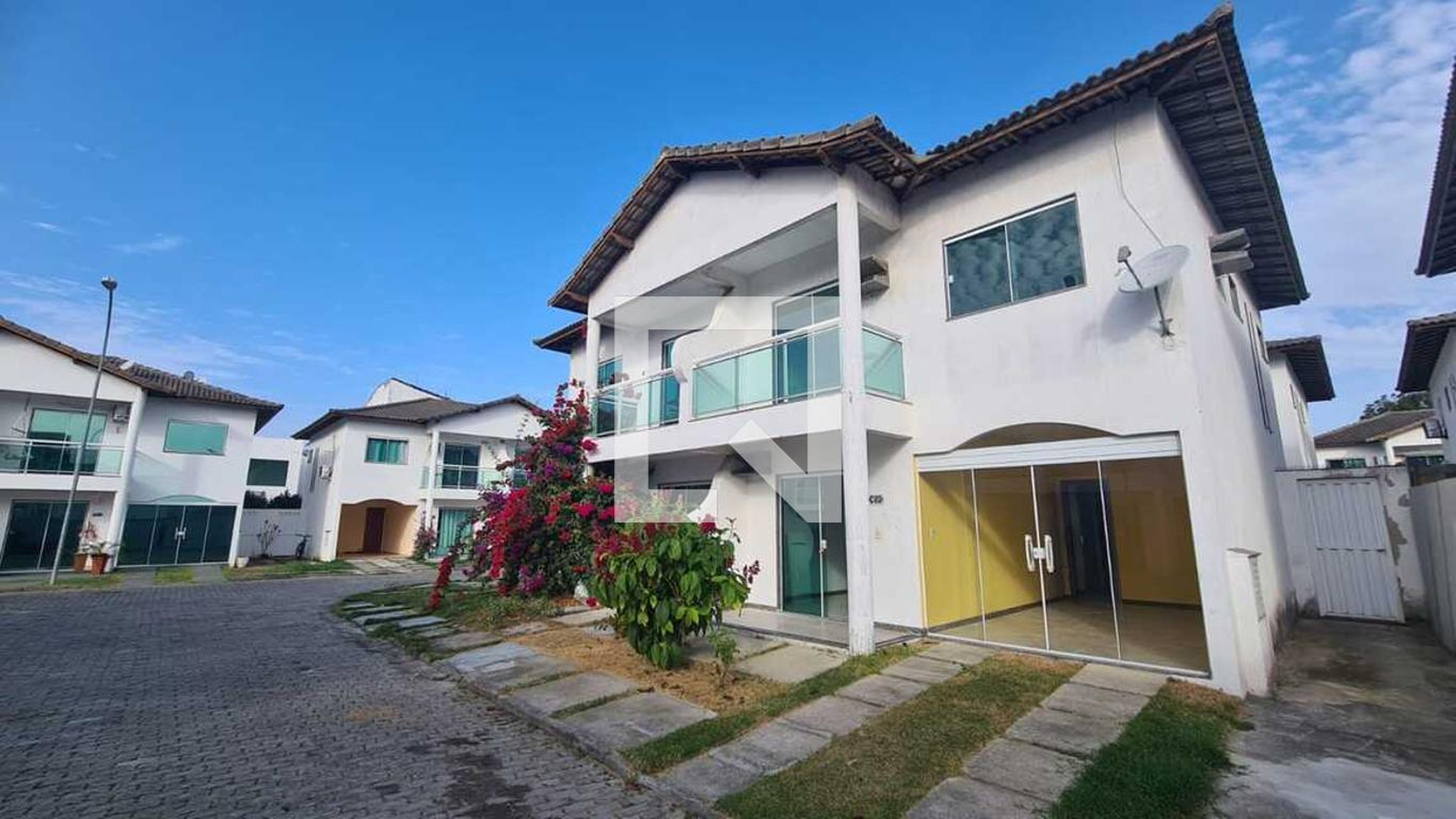 Fachada Condomínio Casa Branca
