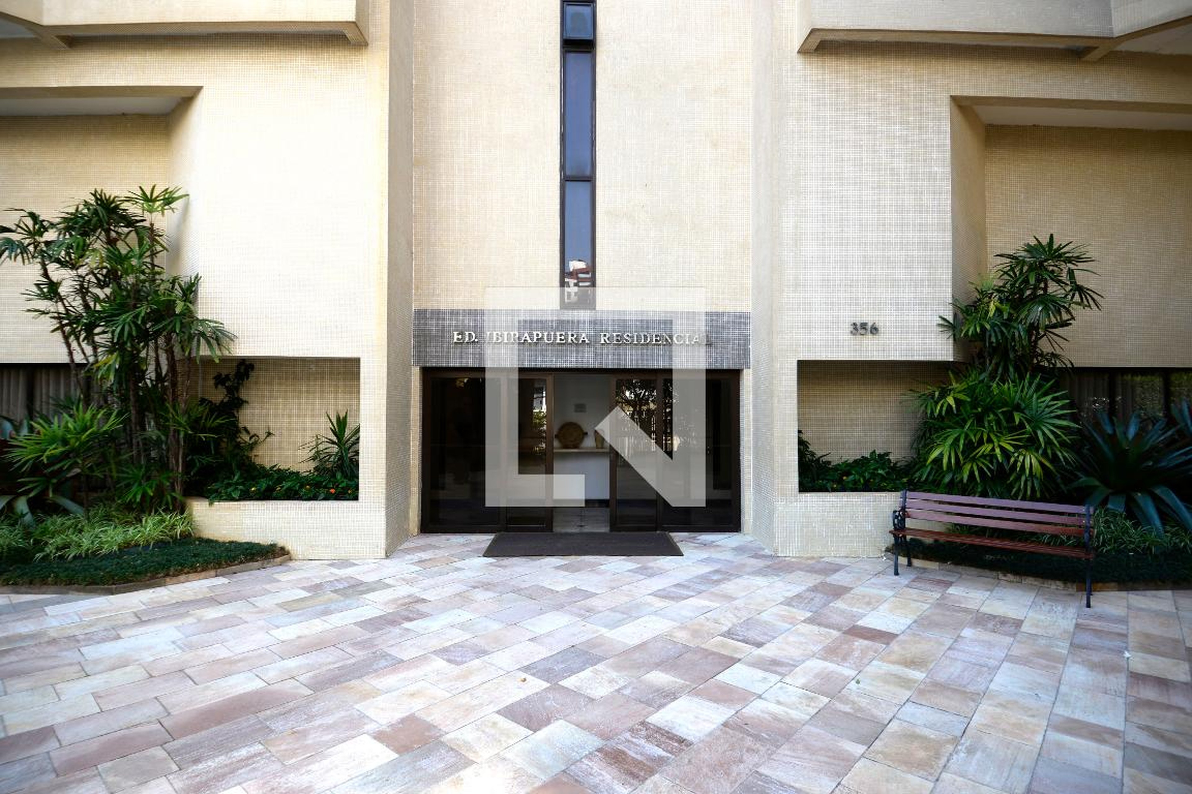 Entrada - Edifício Ibirapuera Residencial