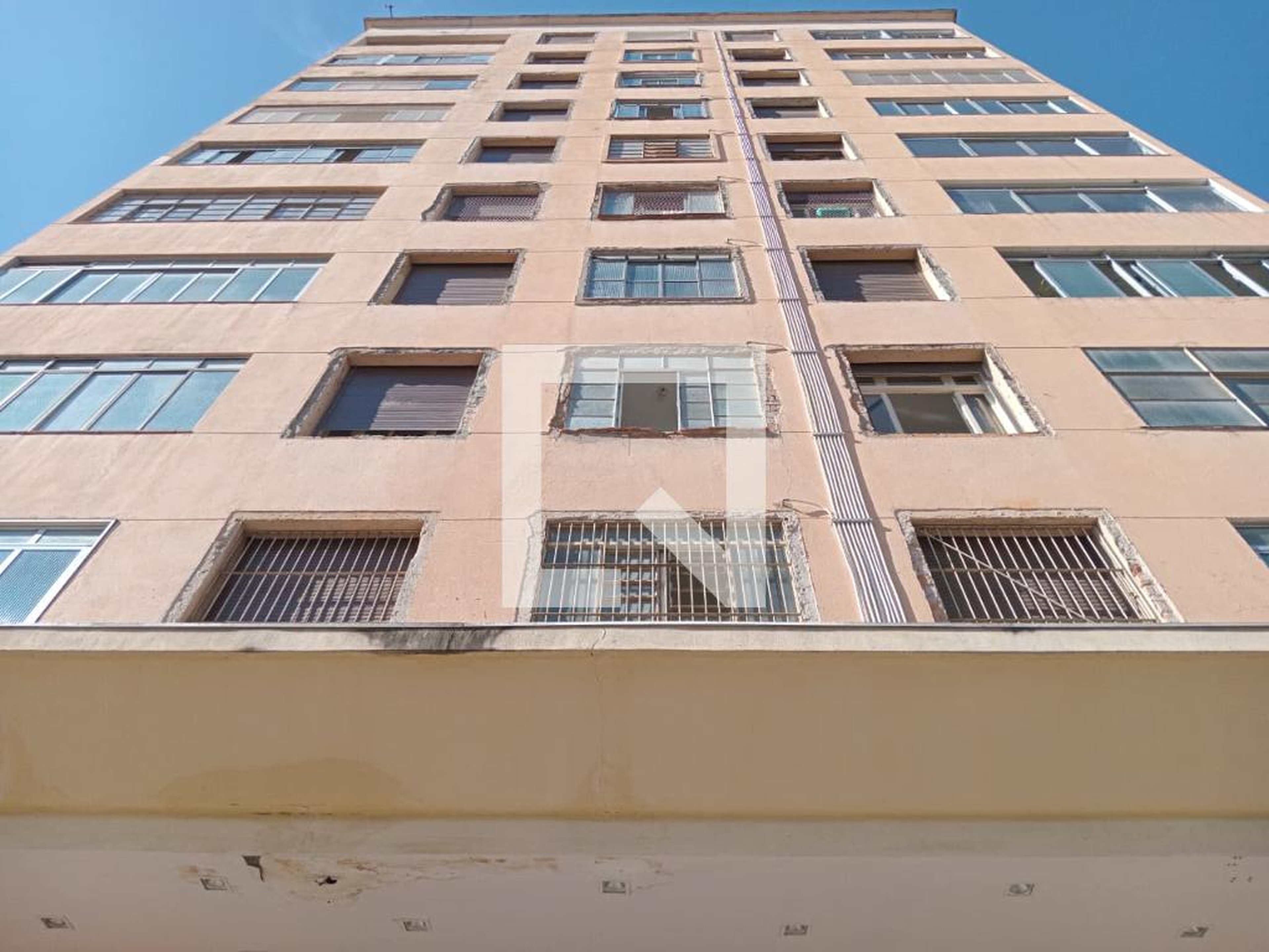 Fachada Condomínio em Avenida Duque de Caxias, 636