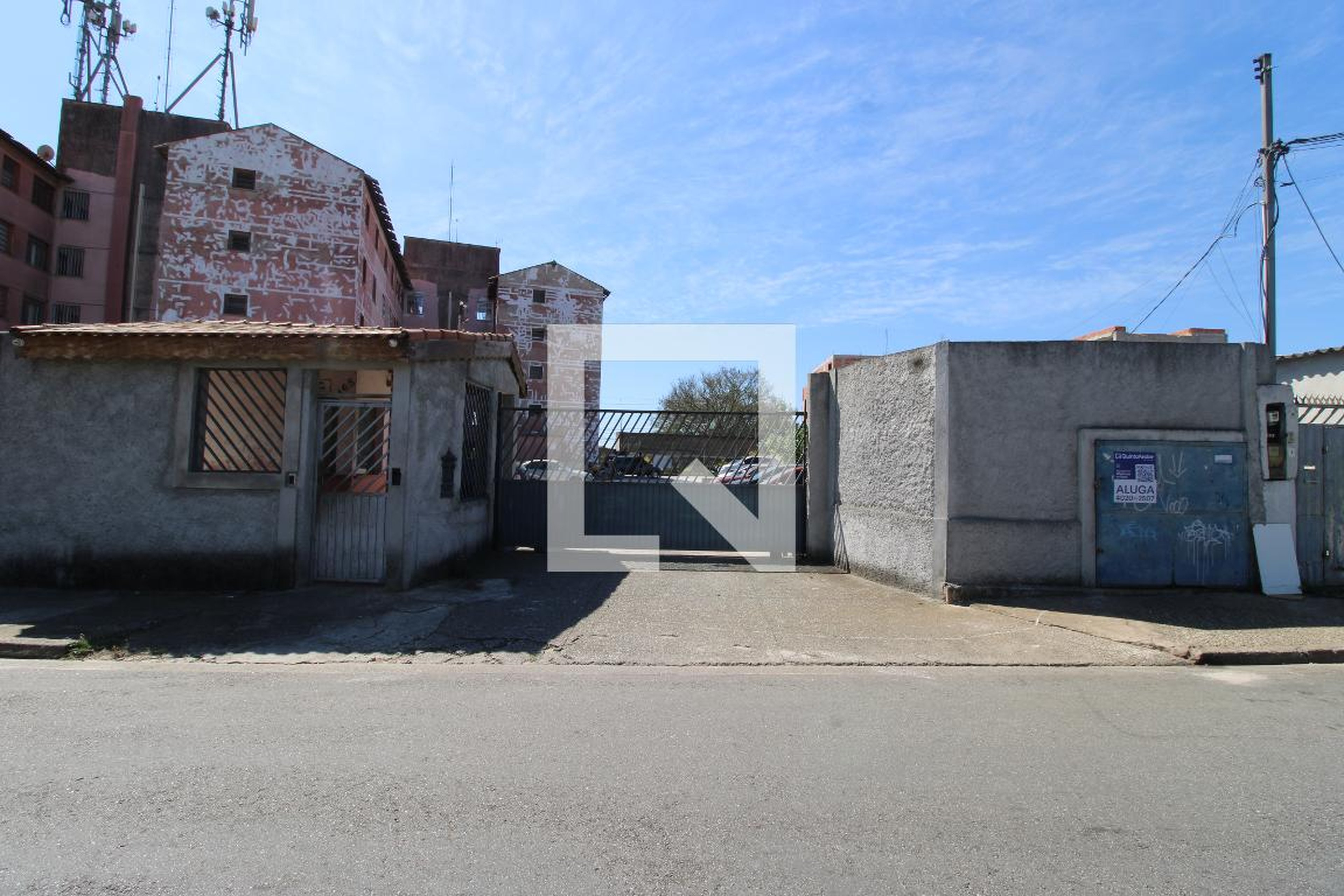Fachada Condomínio em Rua Cachoeira das Abelhas, 165