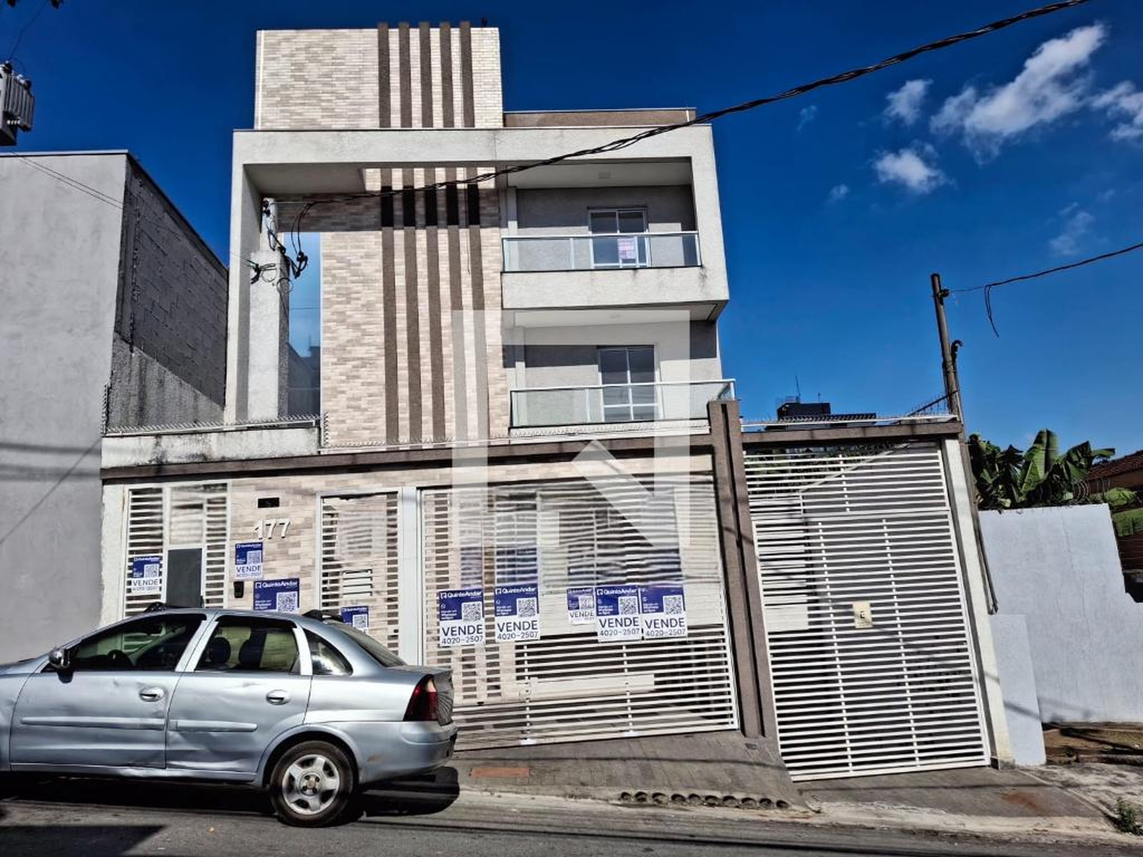 Fachada do Prédio Condomínio em Rua Joséfina, 177