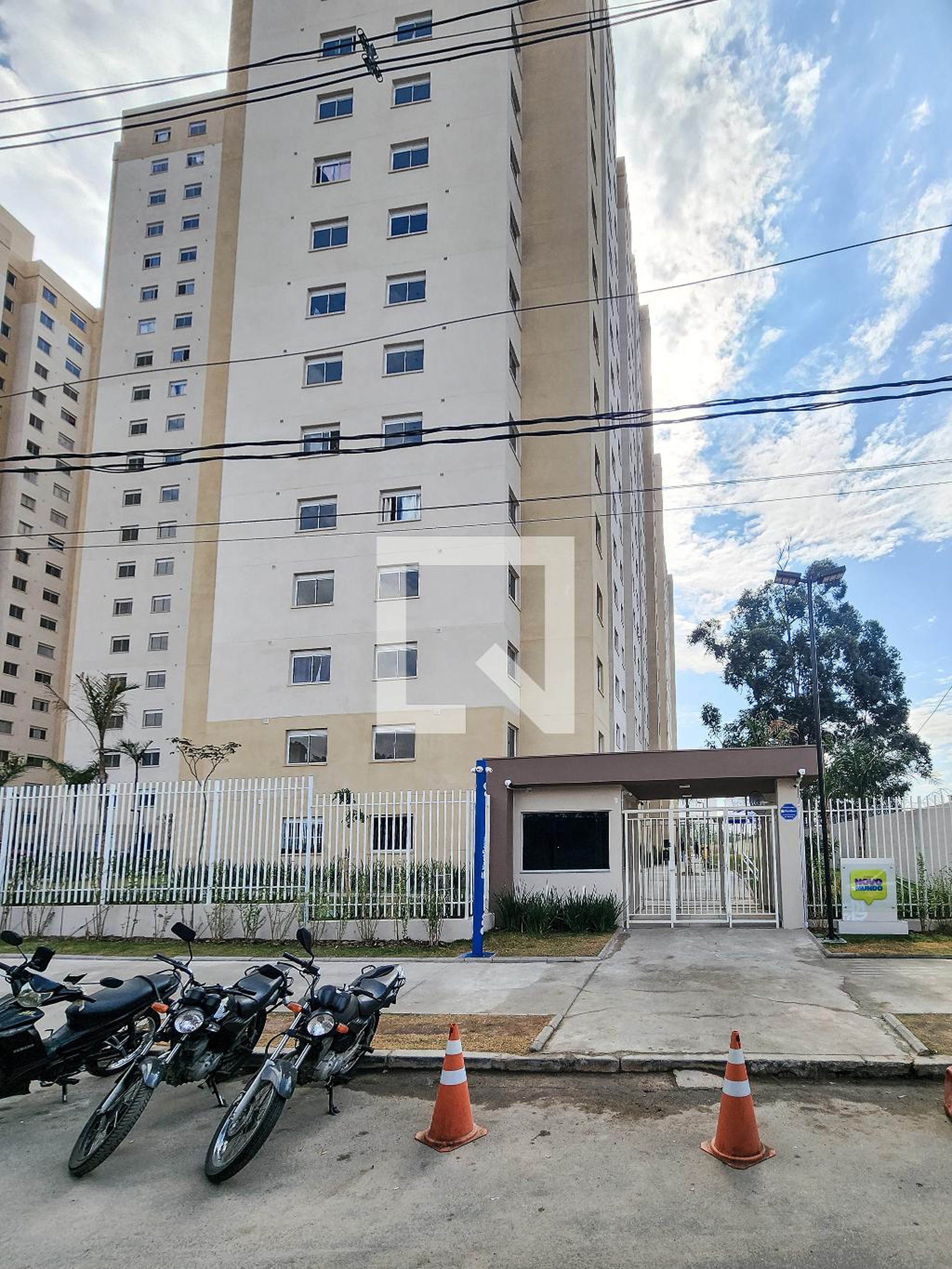 Fachada Condomínio Plano&Novo Mundo