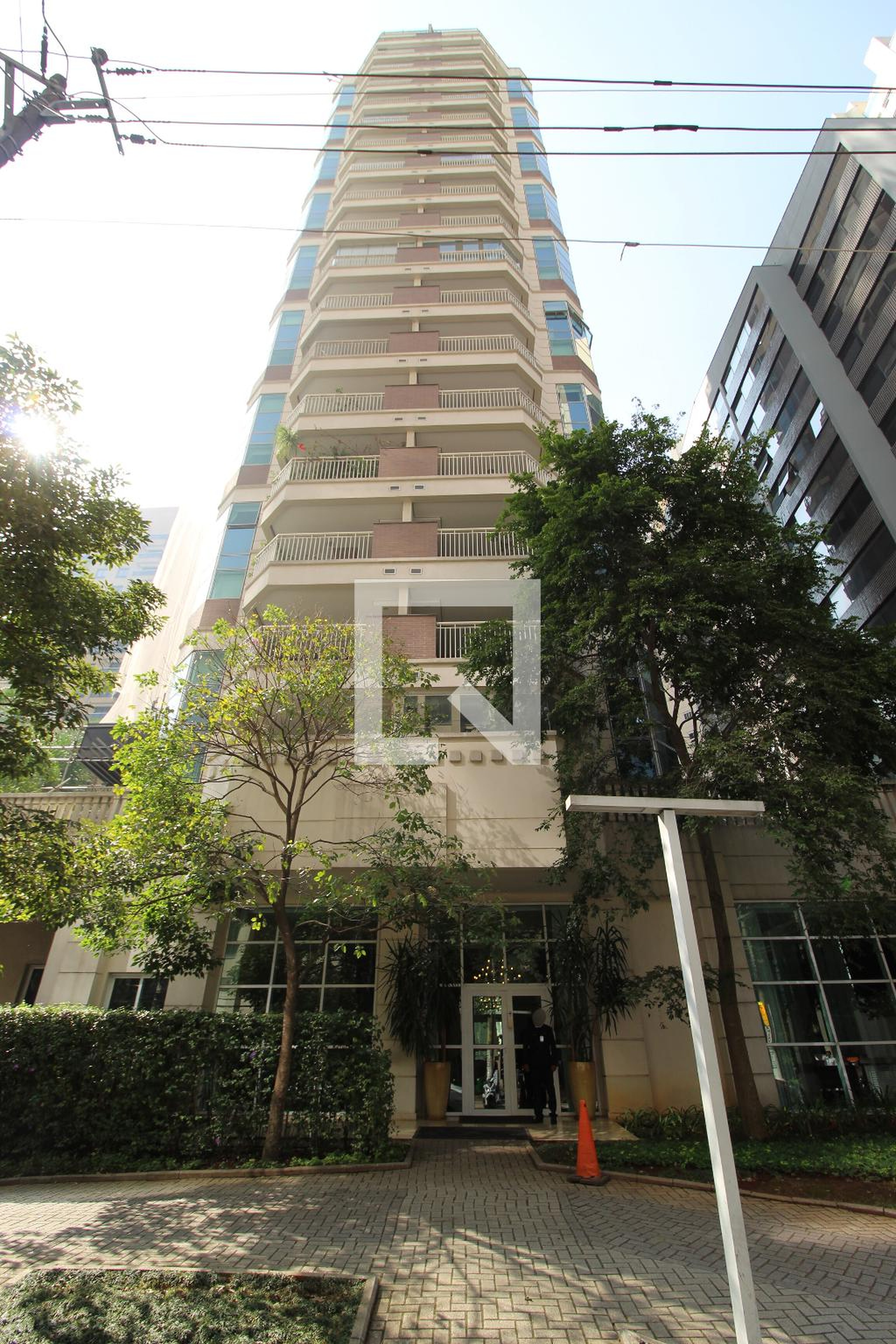 Fachada Condomínio Vila Funchal Bay Apartaments