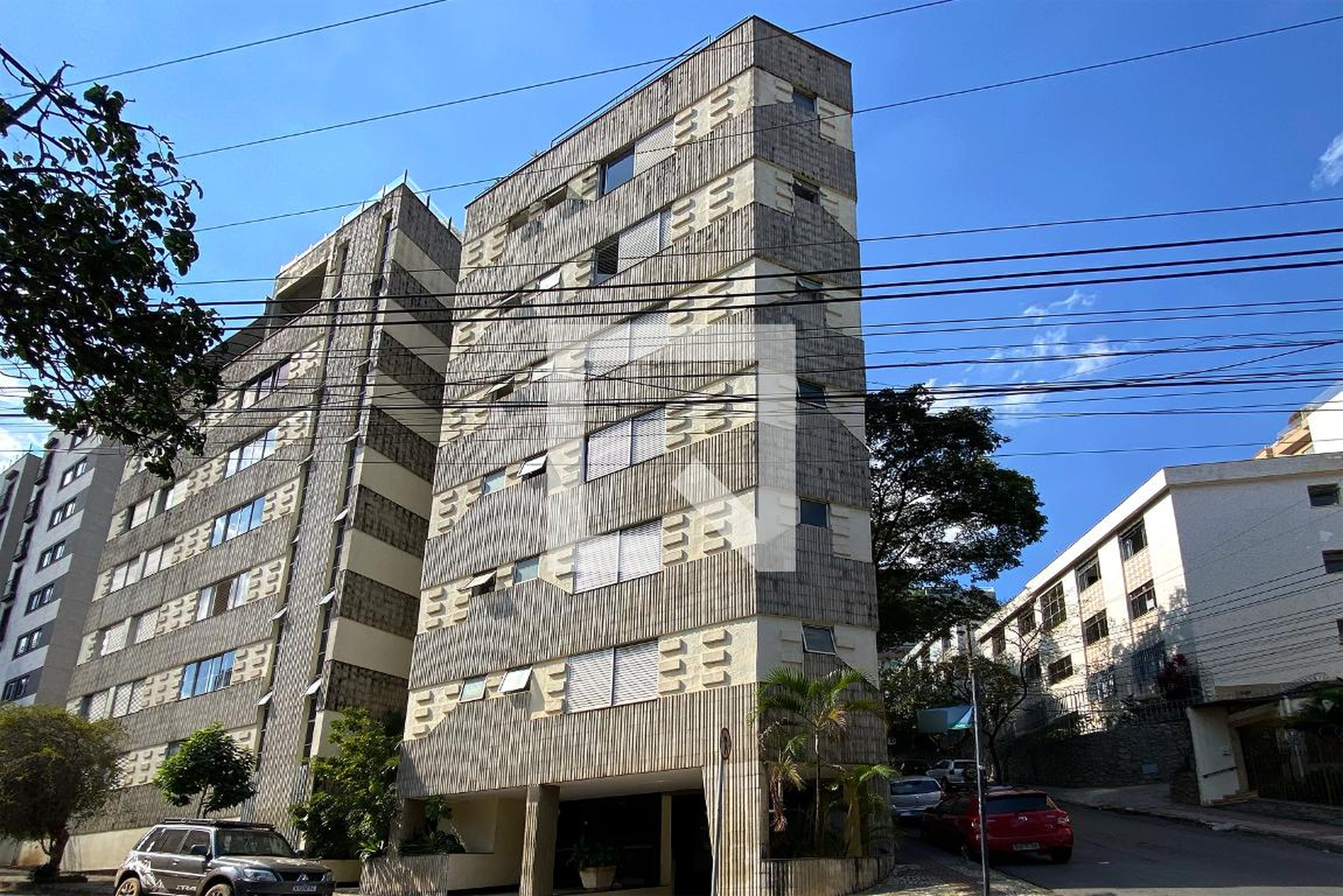 Fachada Condomínio em Rua Mestre Lucas, 167