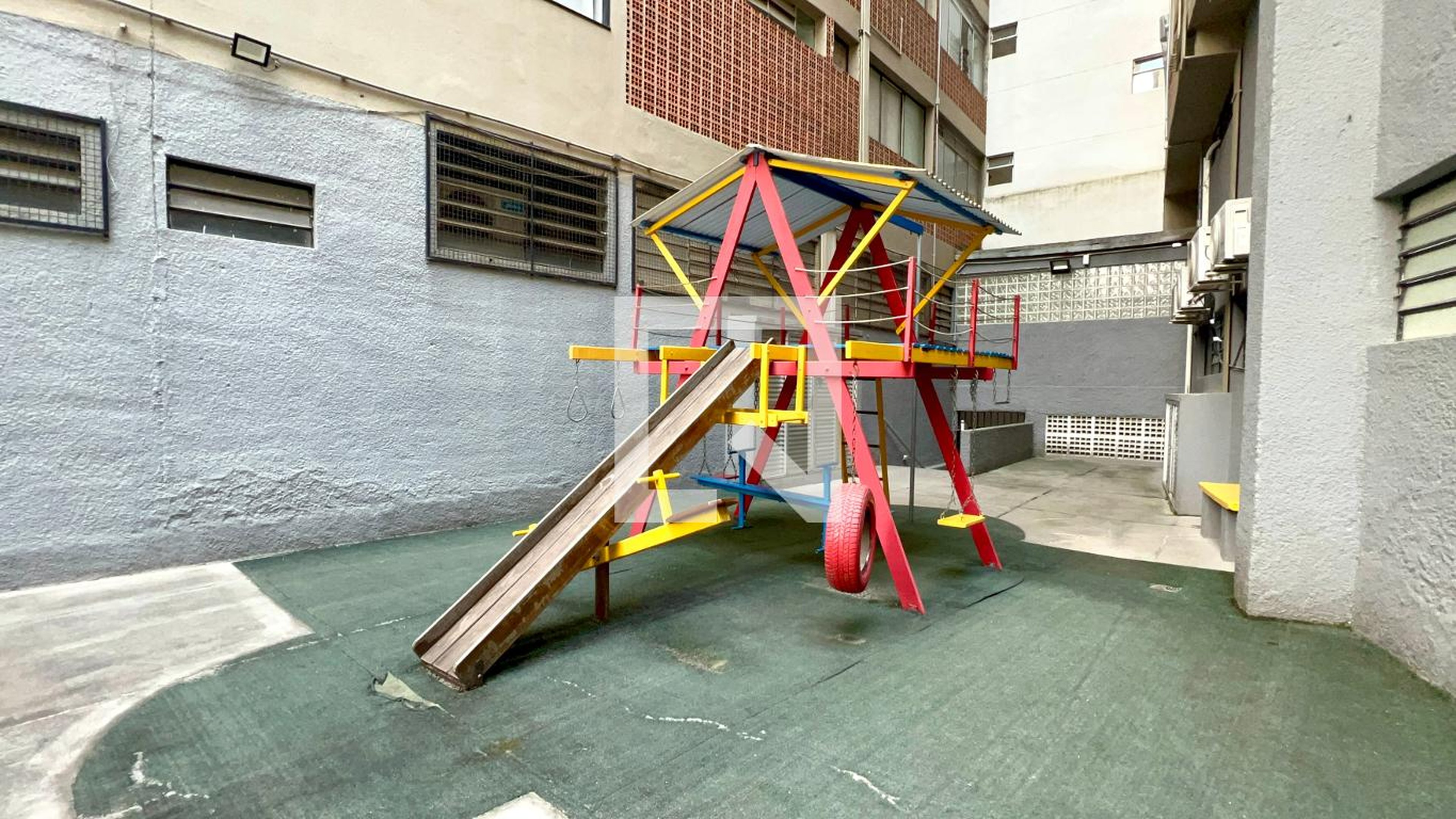 Playground - Edifício Almirantes Barroso e Tamandare