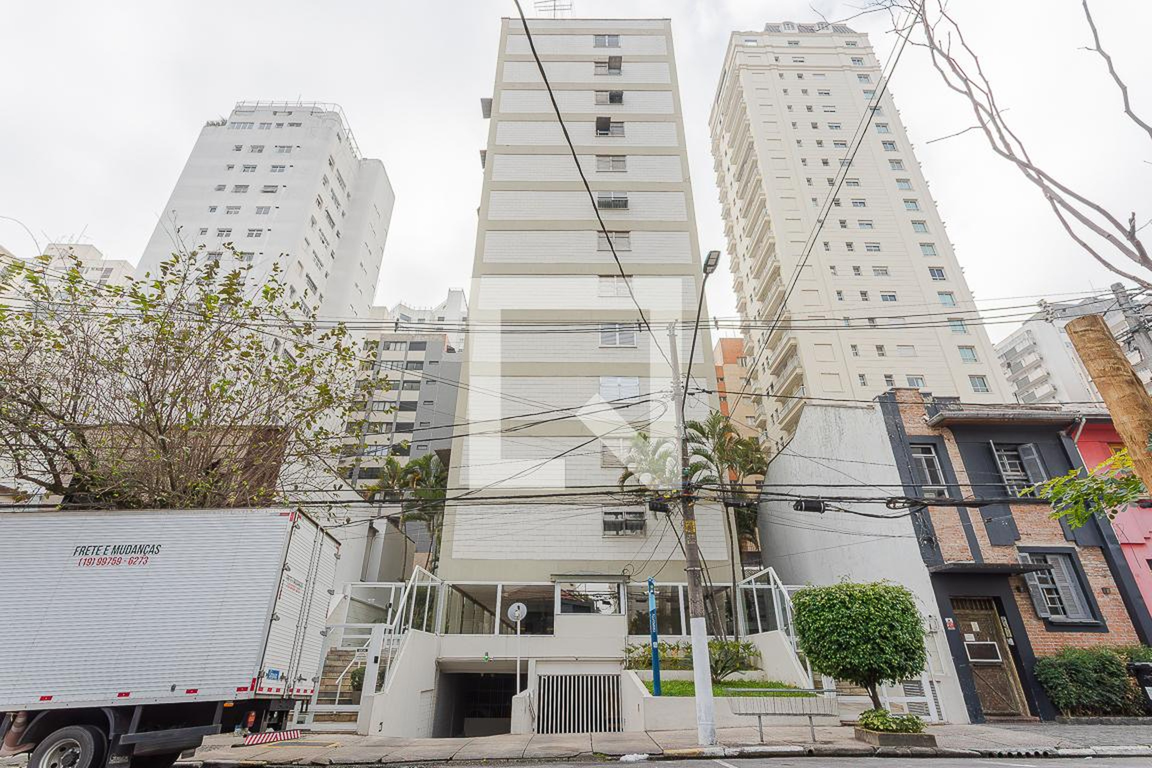 Fachada Edifício Maranbaia