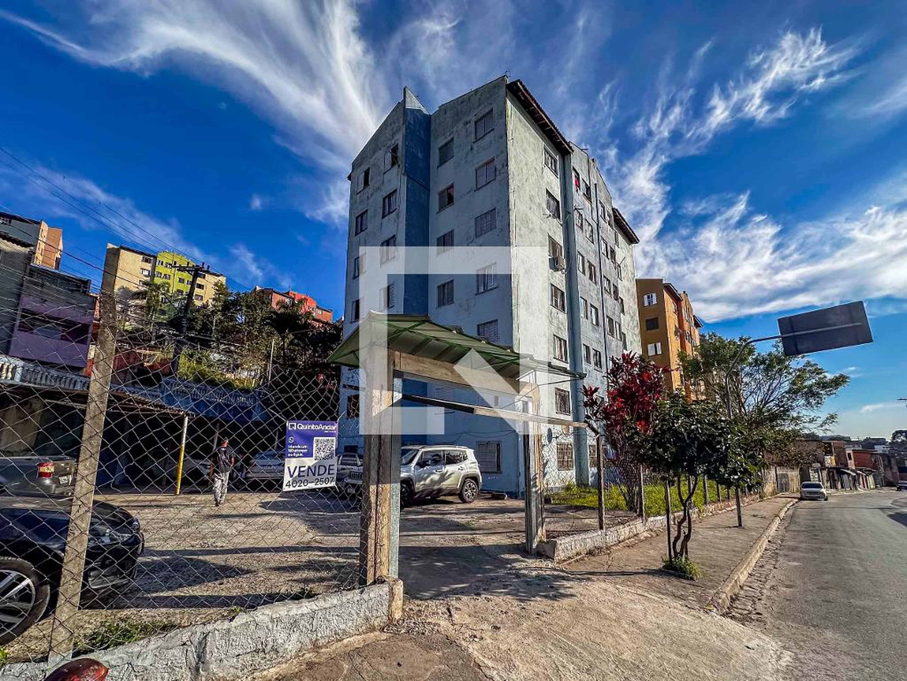 Fachada Condomínio em Rua Reginaldo Rossi, 62