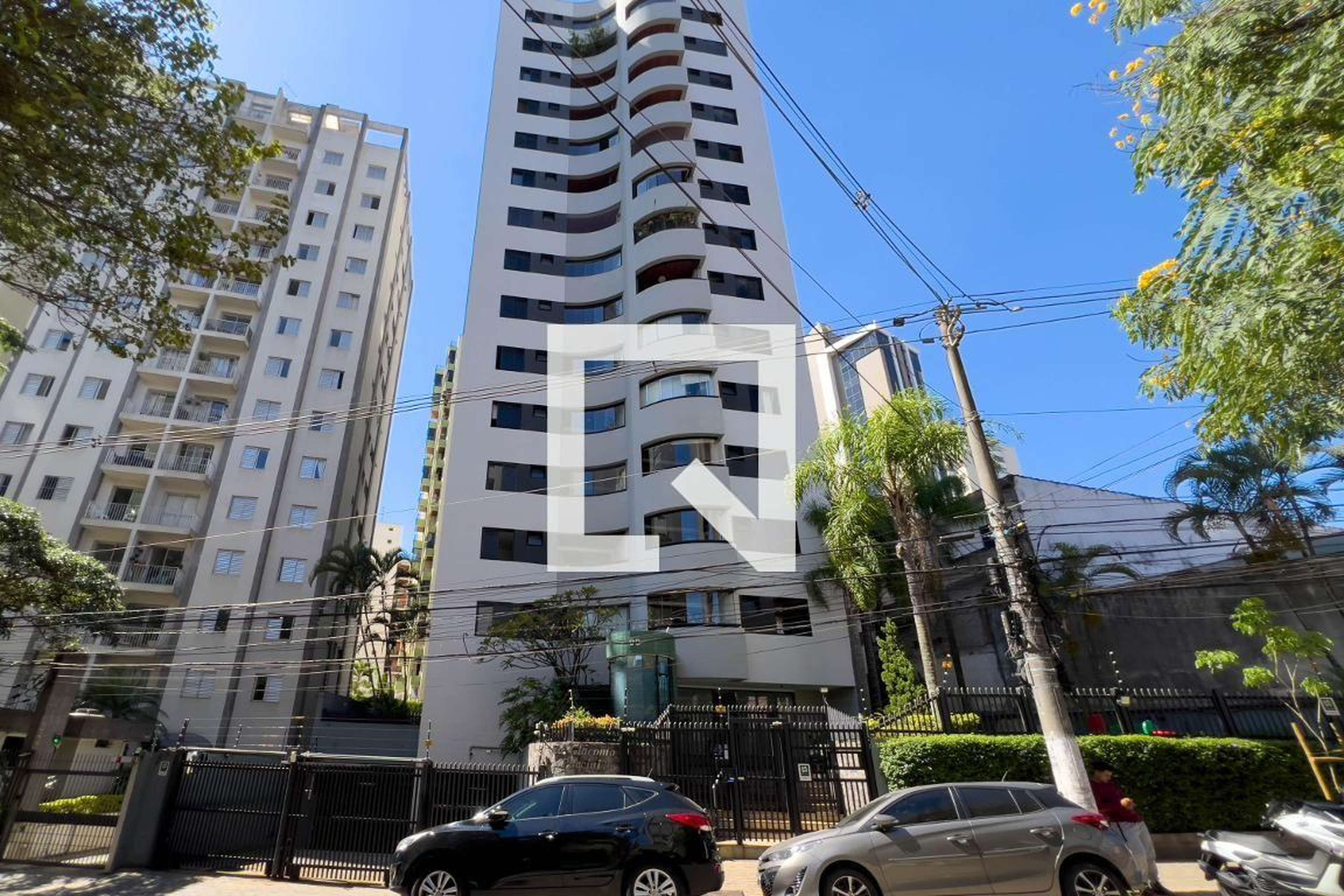 Fachada Edifício Giácomo Puccini