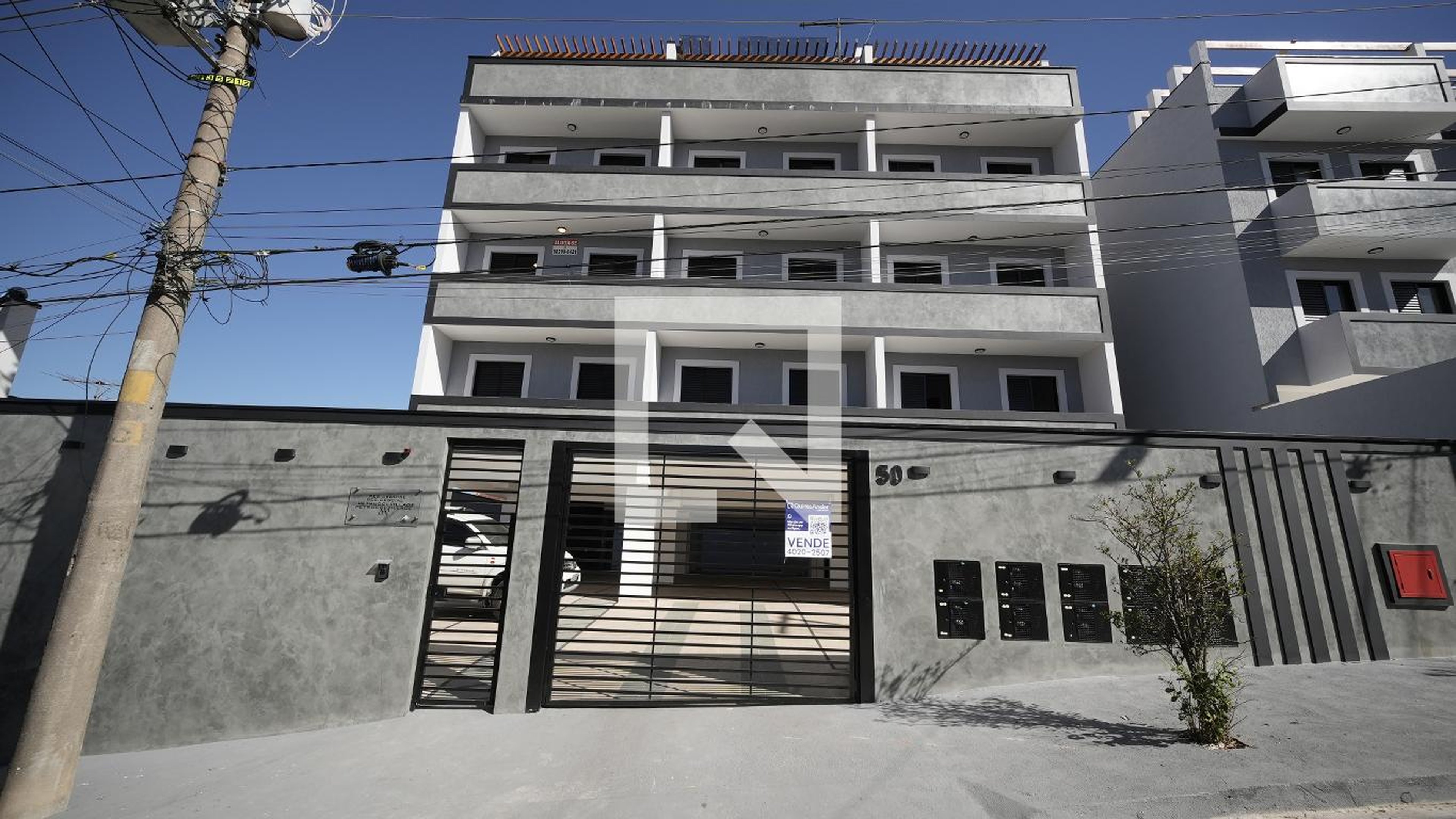 Fachada do Prédio Condomínio em Rua Senador Vergueiro, 50