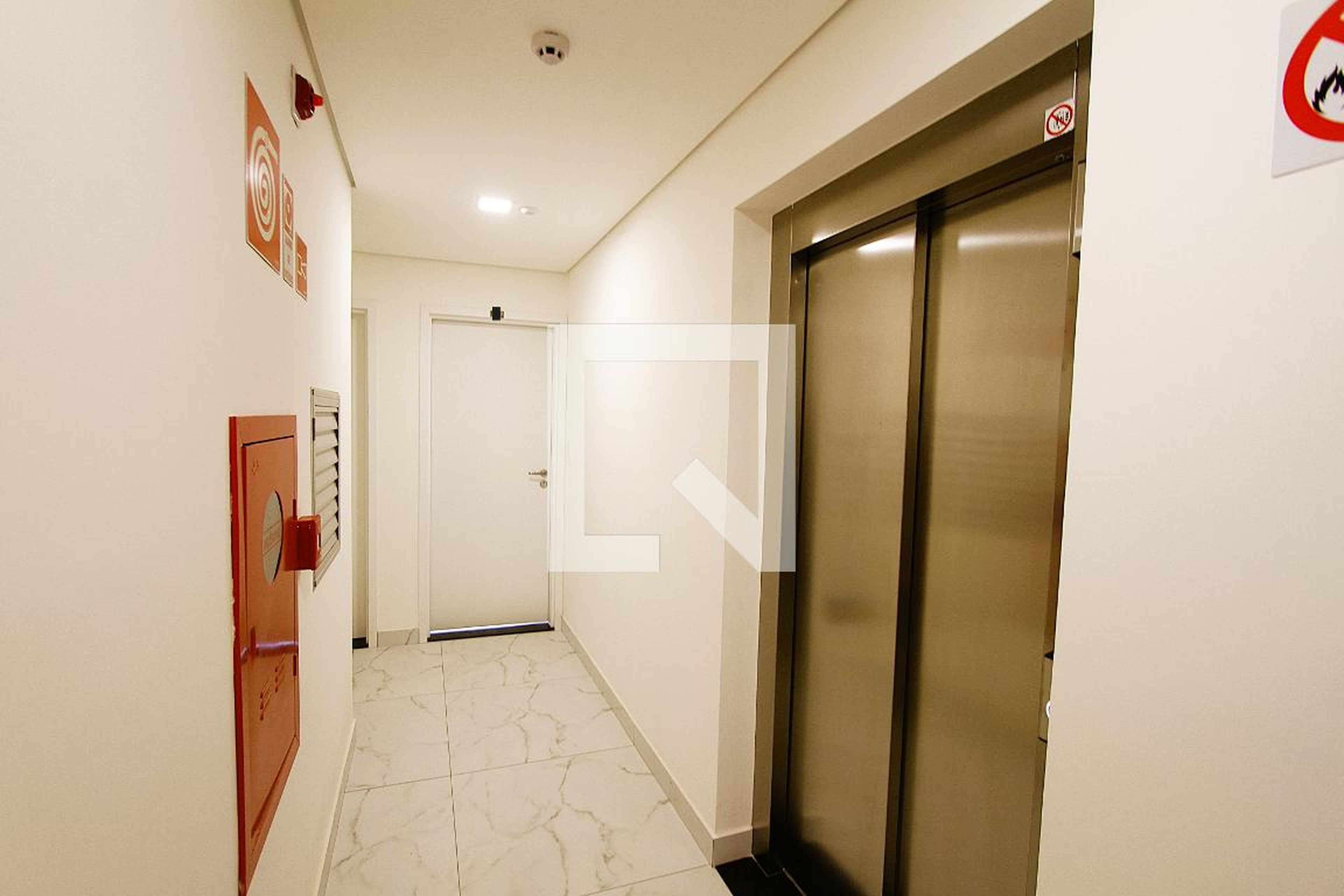 ELEVADOR - 