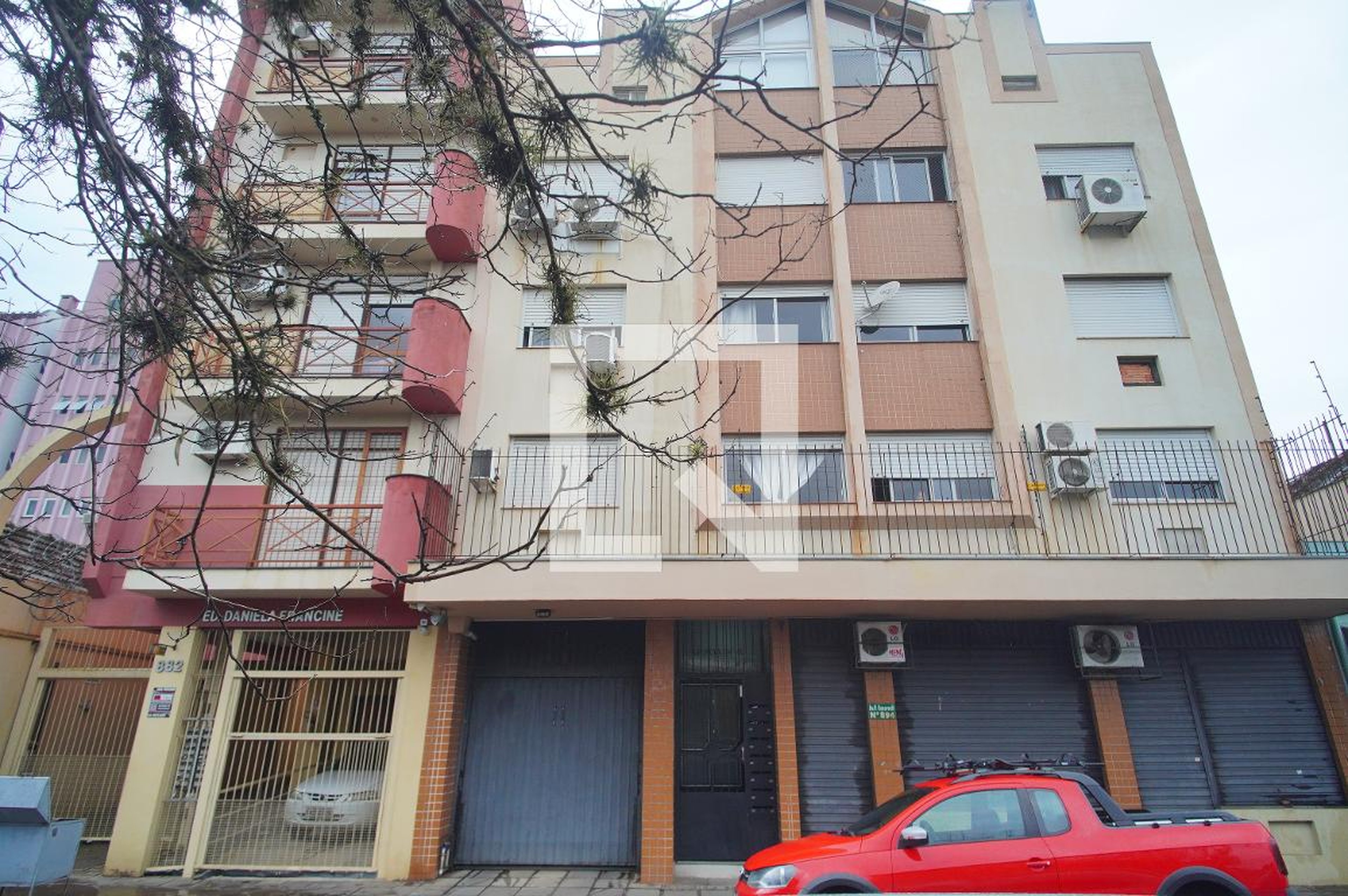 Fachada Condomínio em Rua Presidente Roosevelt, 894
