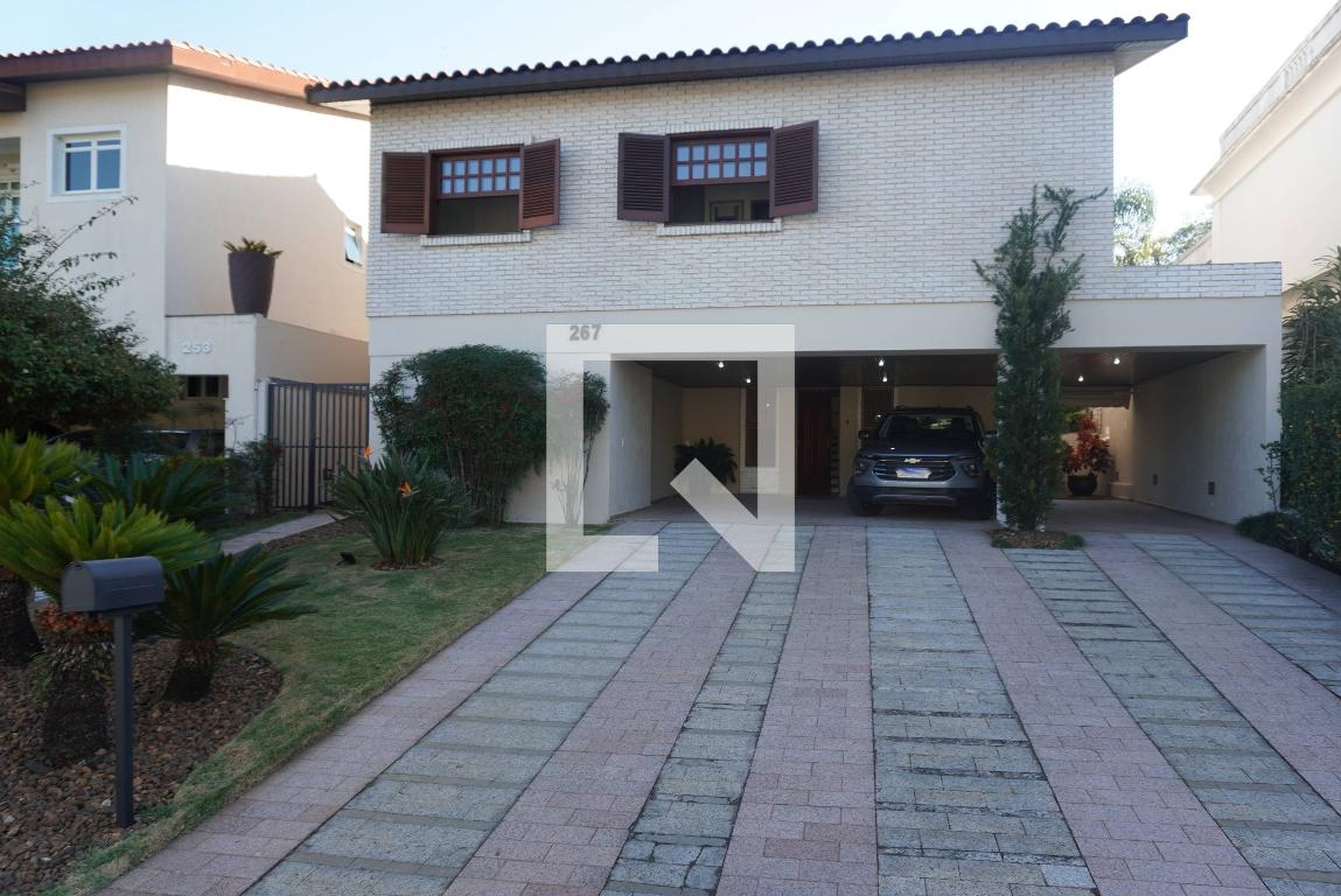 Fachada Condomínio em Alameda Corvina, 267
