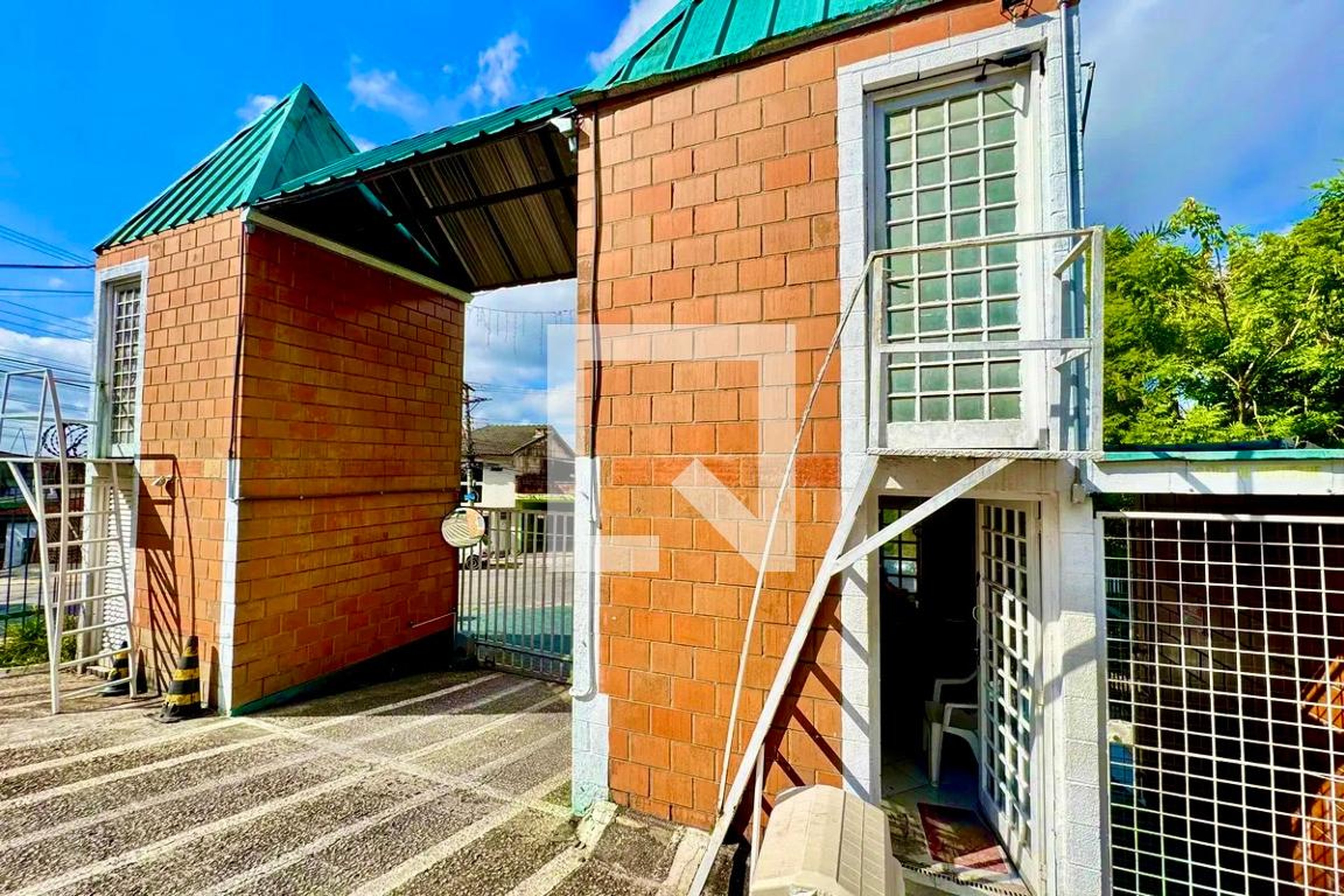 Fachada do Prédio Condomínio em Avenida Gaivota Preta, 314