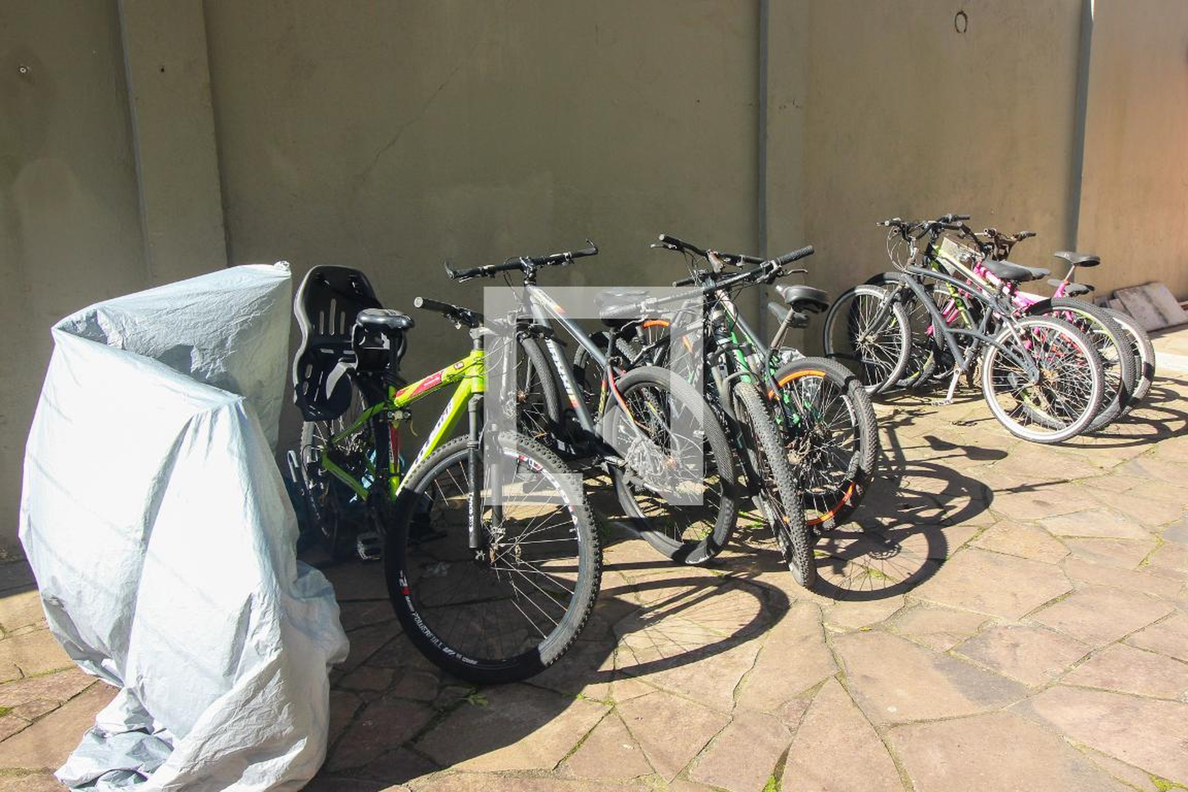 Bicicletário - Tereza Cristo