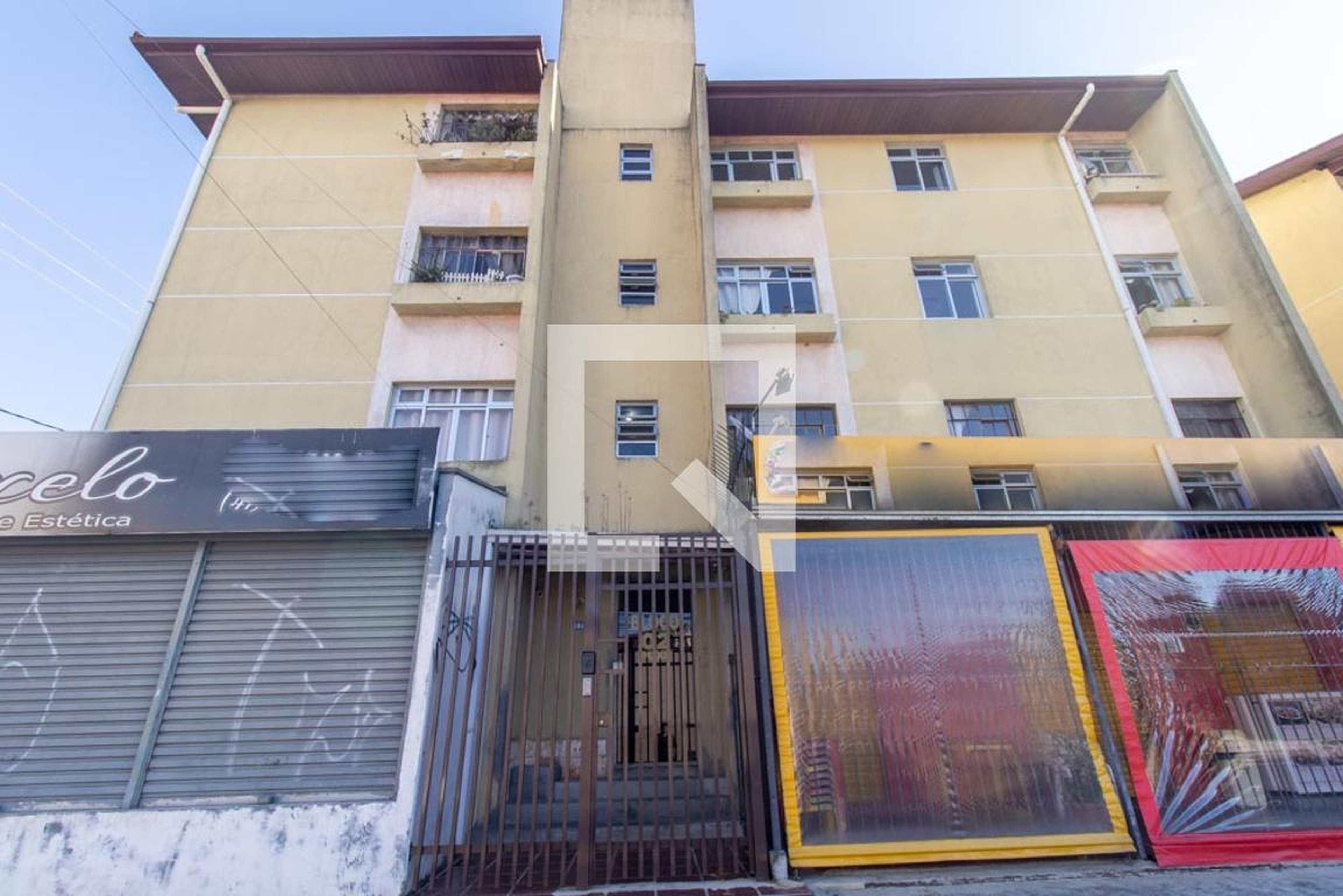 Fachada do Prédio Condomínio em Rua Durval Leopoldo Landal, 486