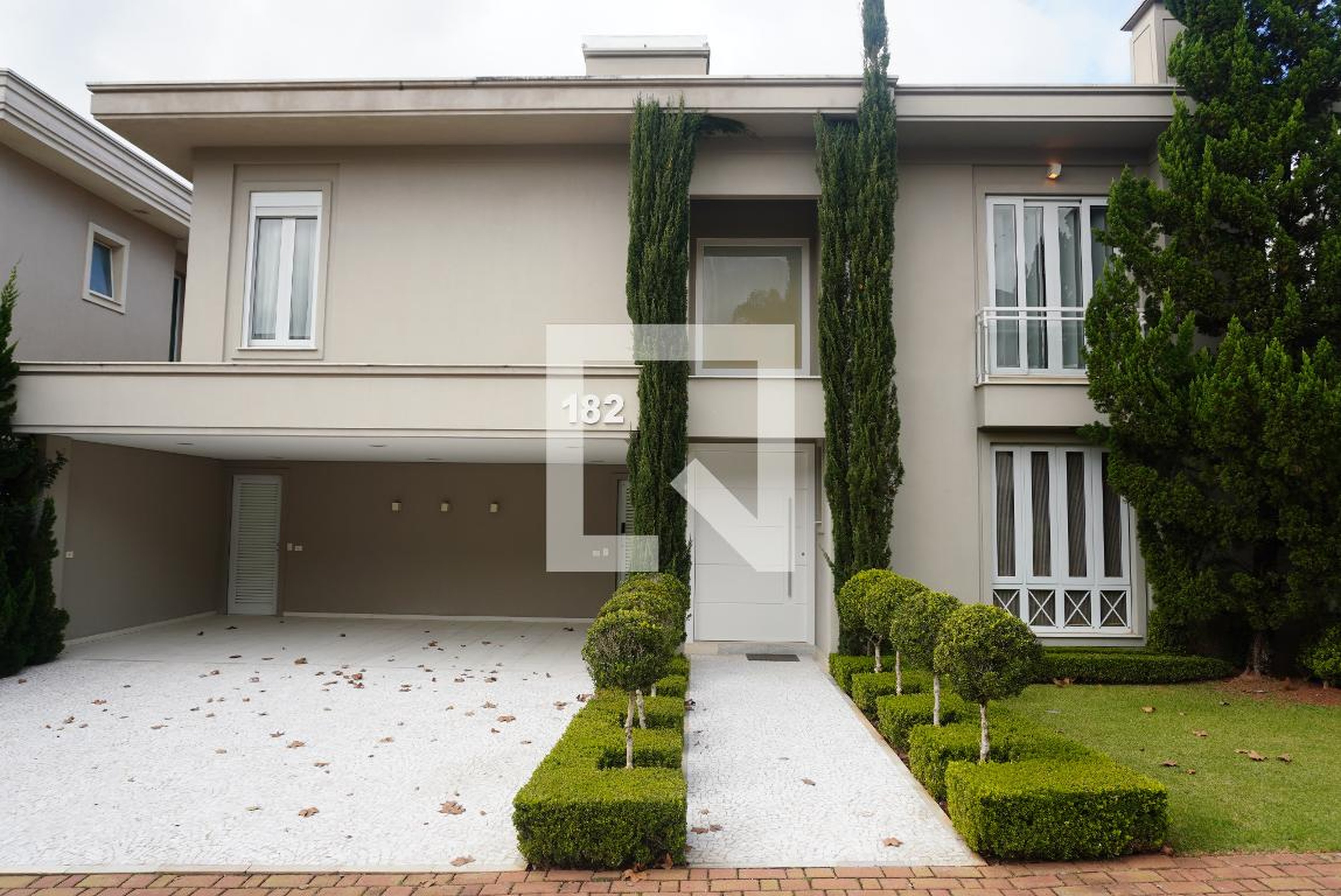 Fachada Condomínio em Alameda Hércules, 182