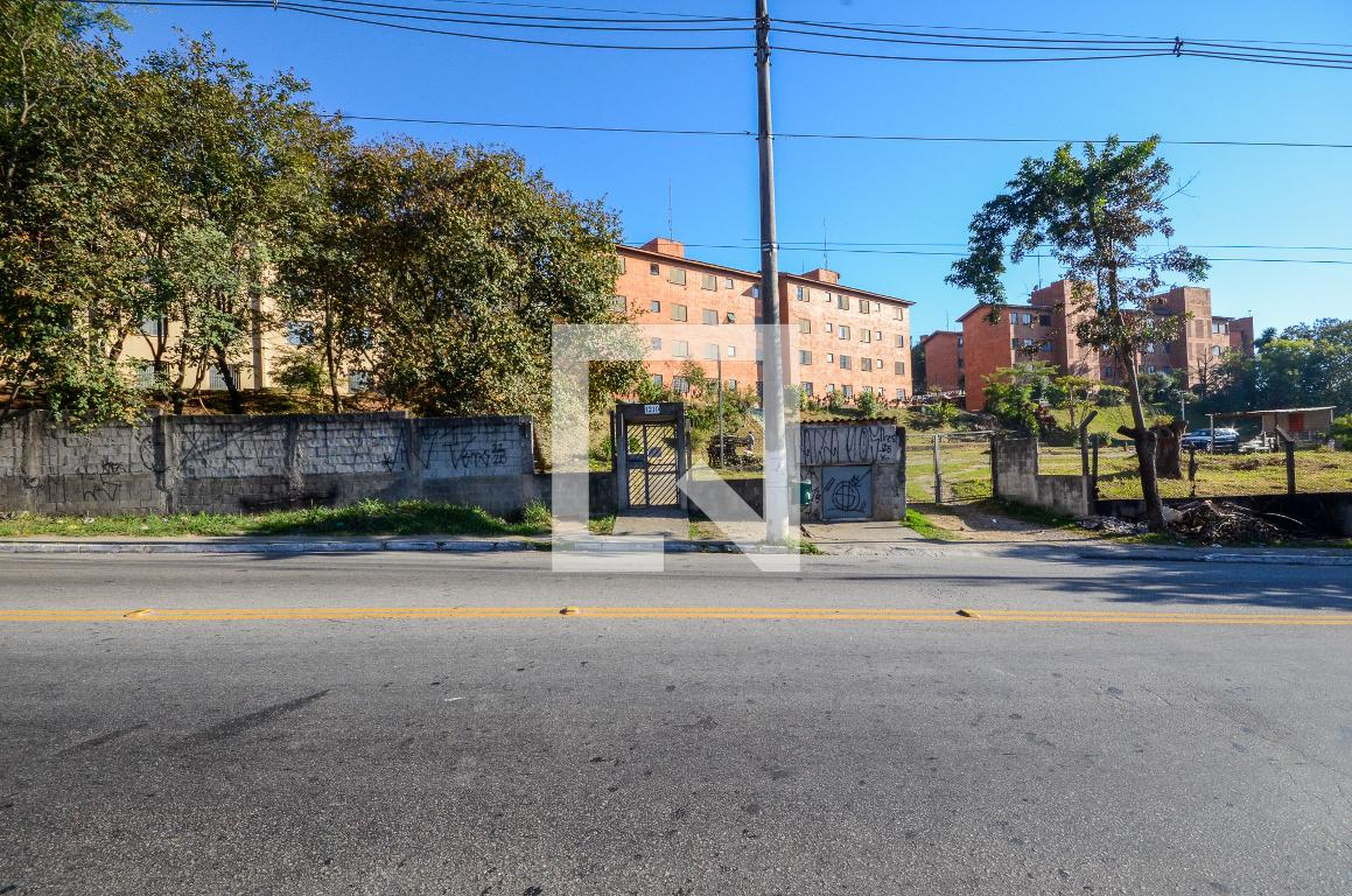 Fachada Condomínio em Estrada do Corredor, 1210
