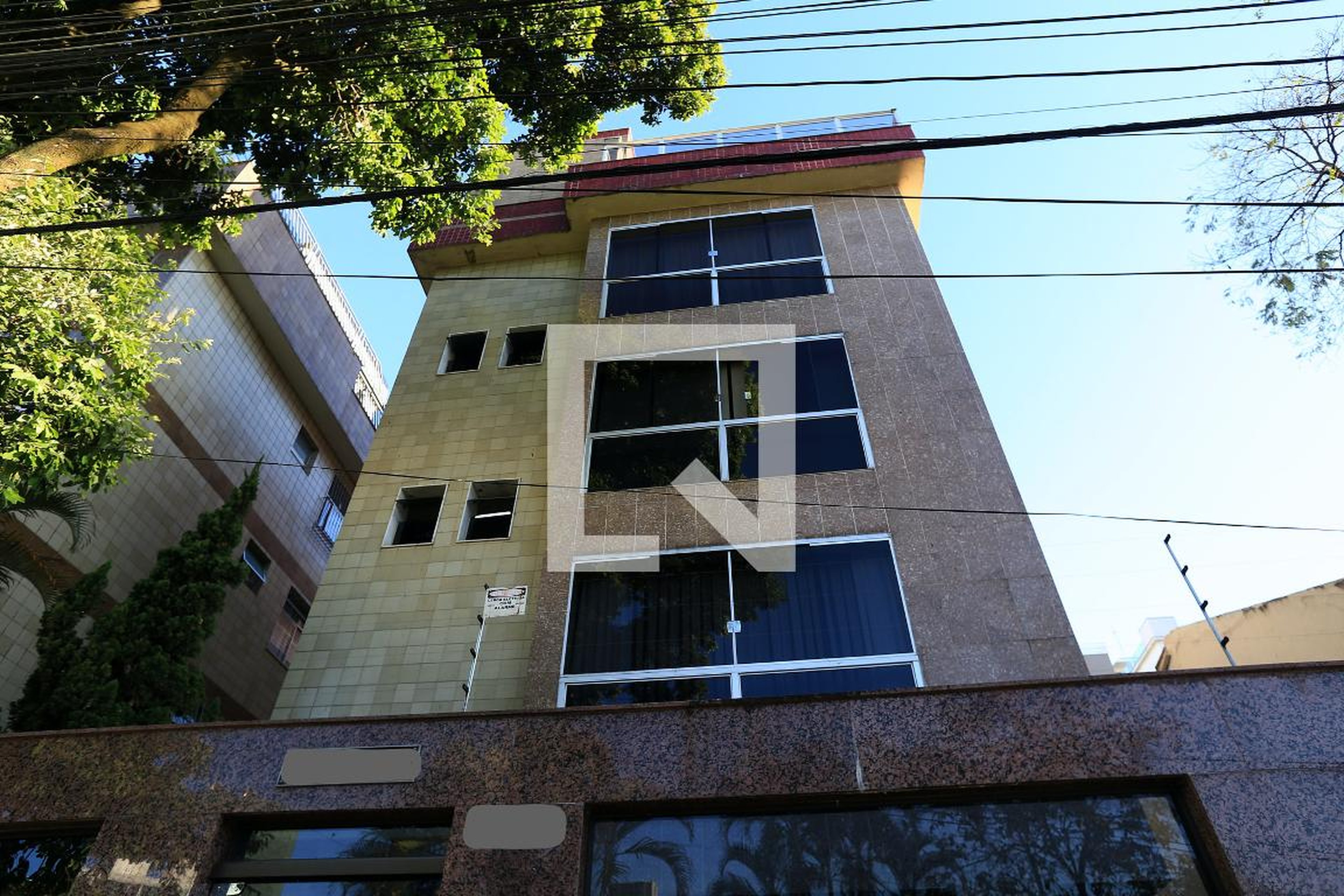 Fachada Condomínio em Rua Cardeal Stepinac, 586