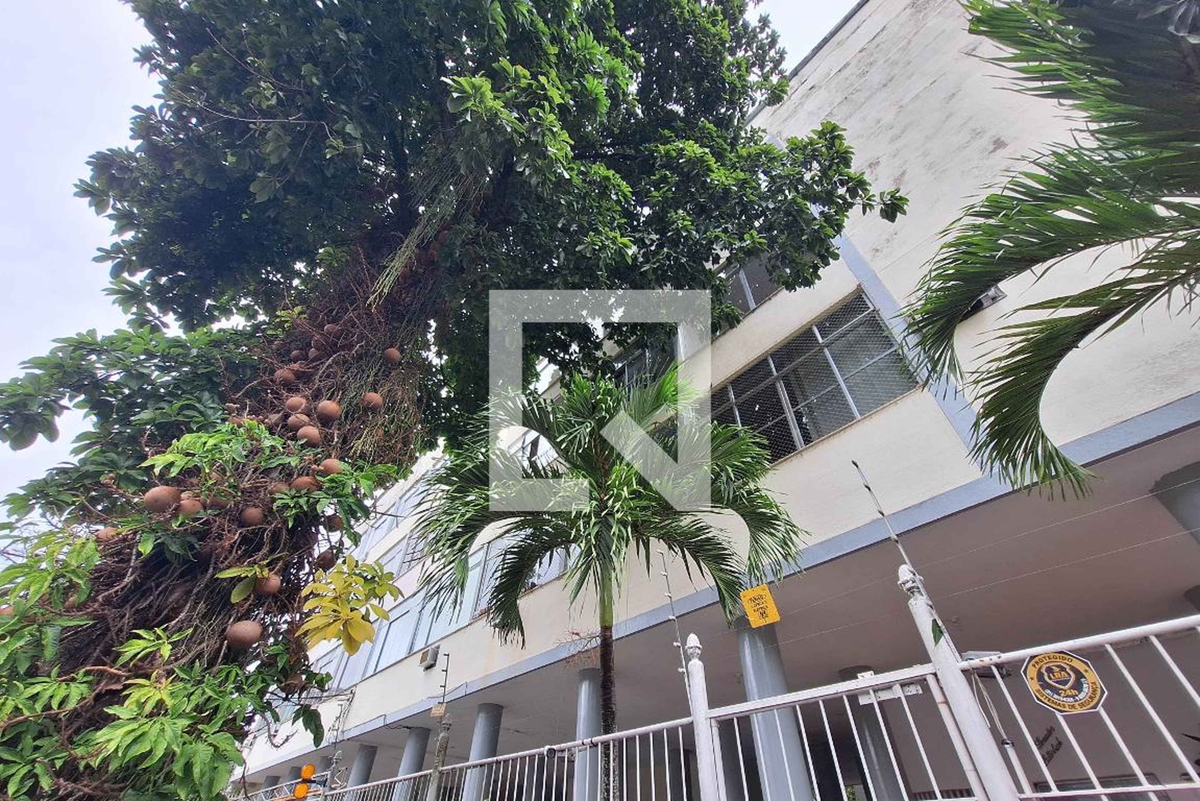 Fachada Condomínio em Rua Aimoré, 1