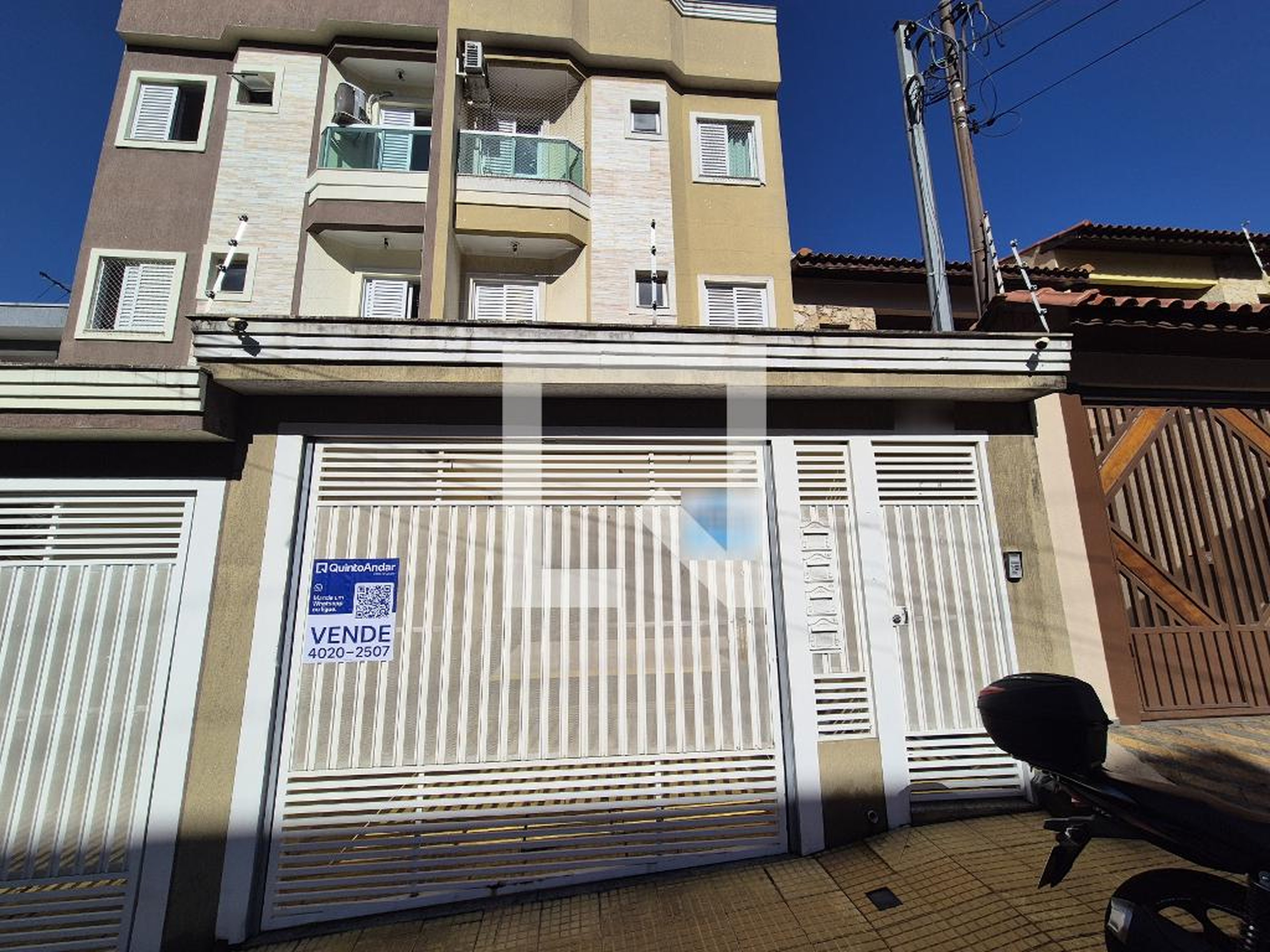 Fachada Condomínio em Rua Santa Isabel, 238