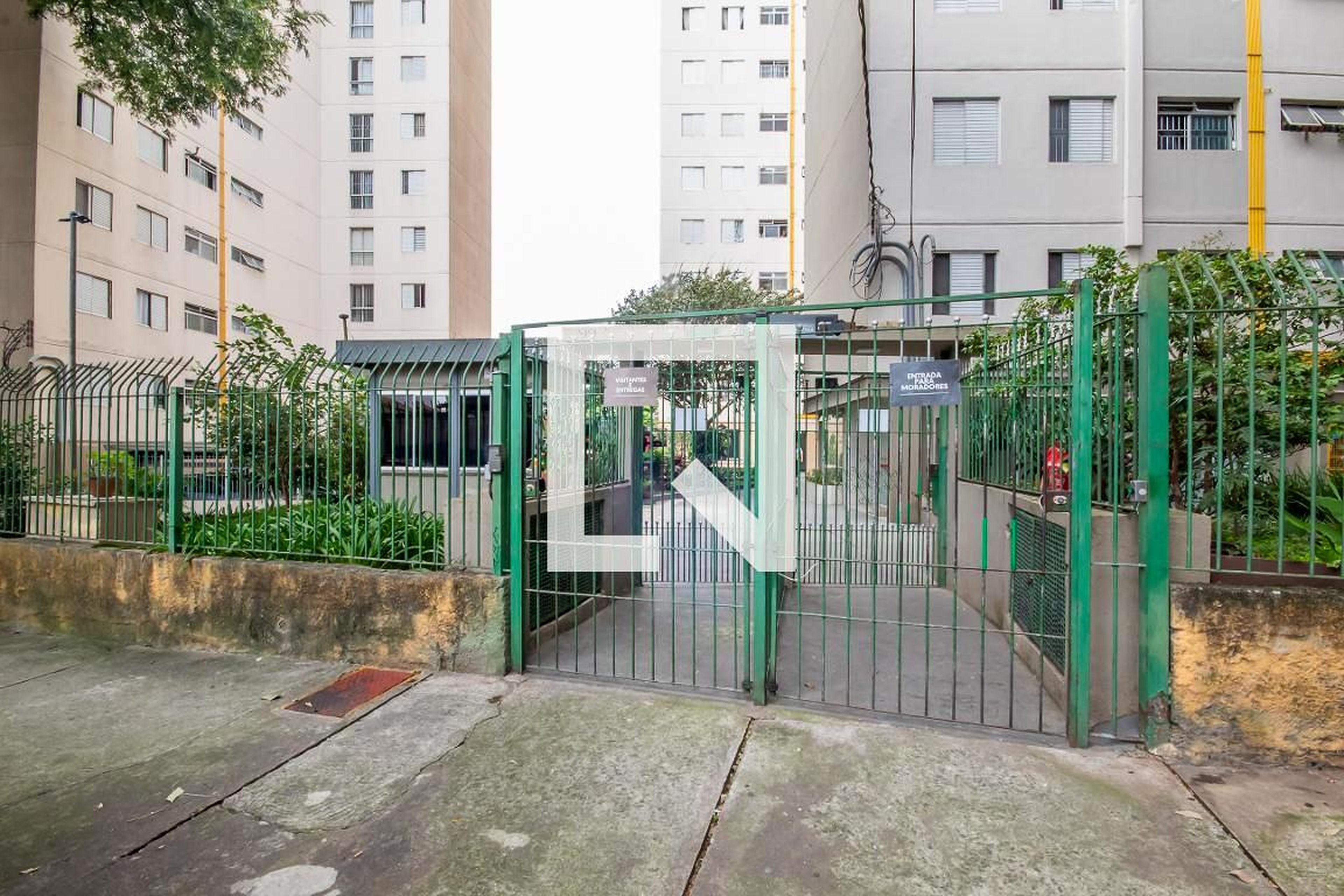 Fachada Condomínio em Avenida João Del Papa, 82