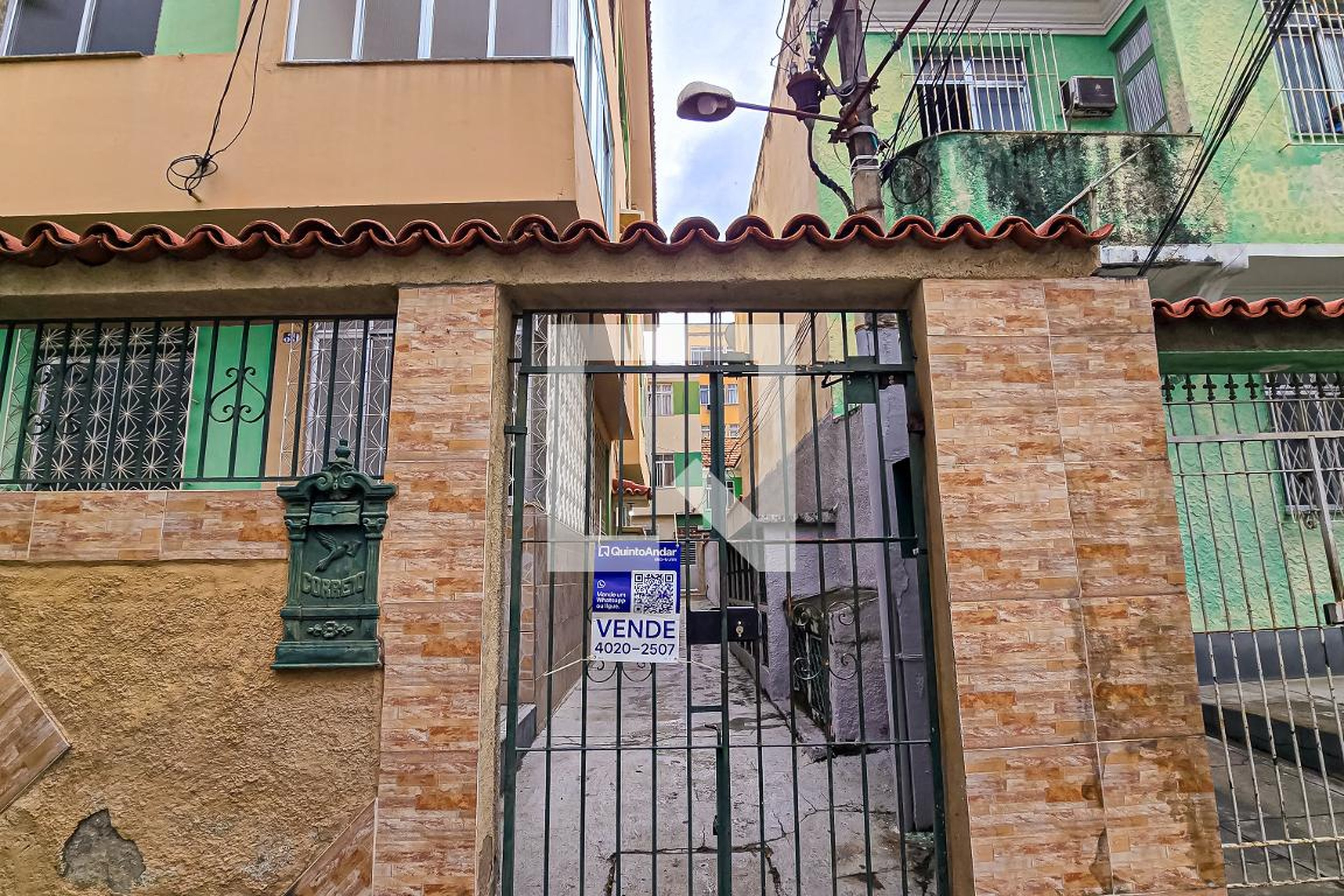 Fachada Condomínio em Rua Dona Teresa, 69