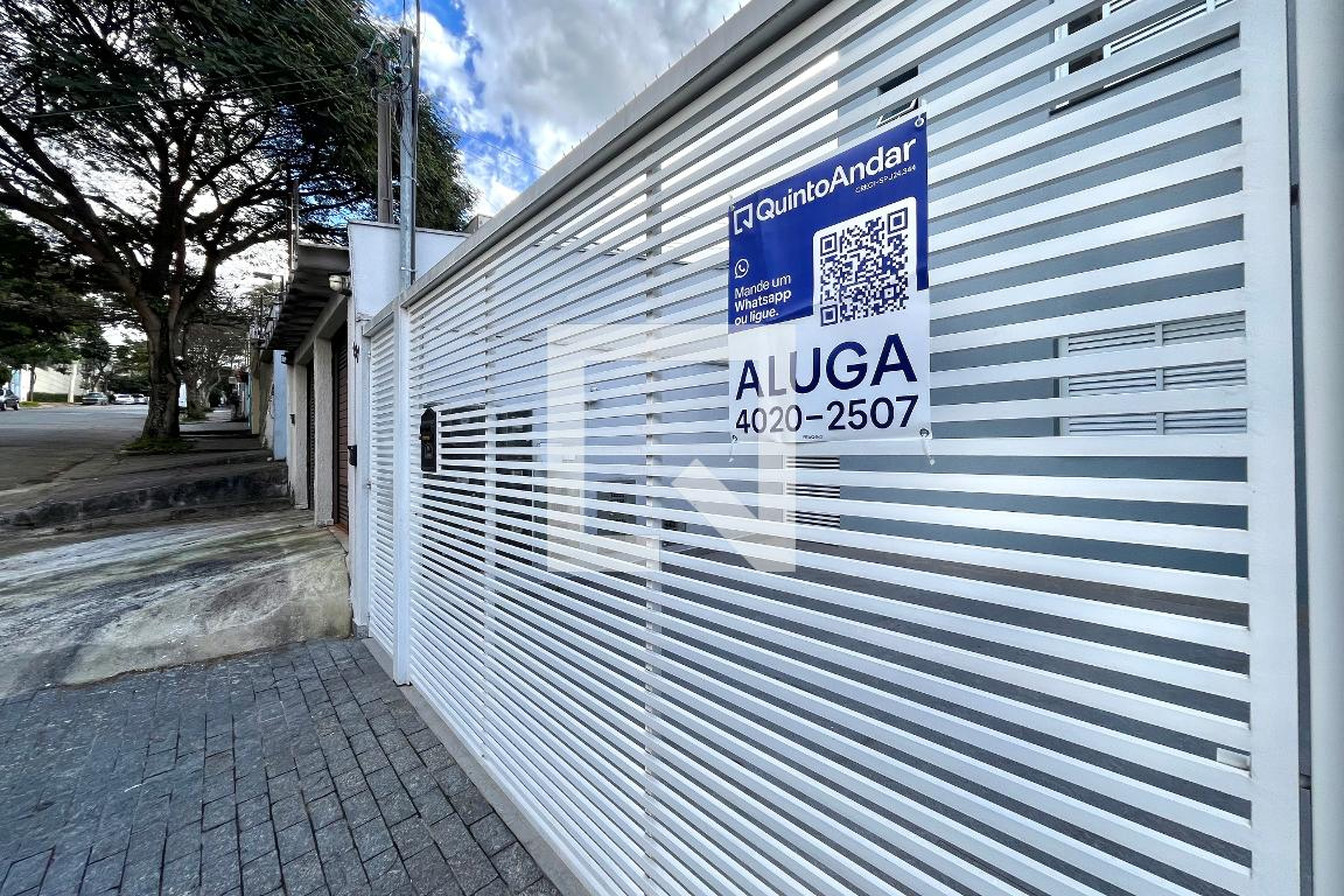 Fachada Condomínio em Rua Itaoca, 137
