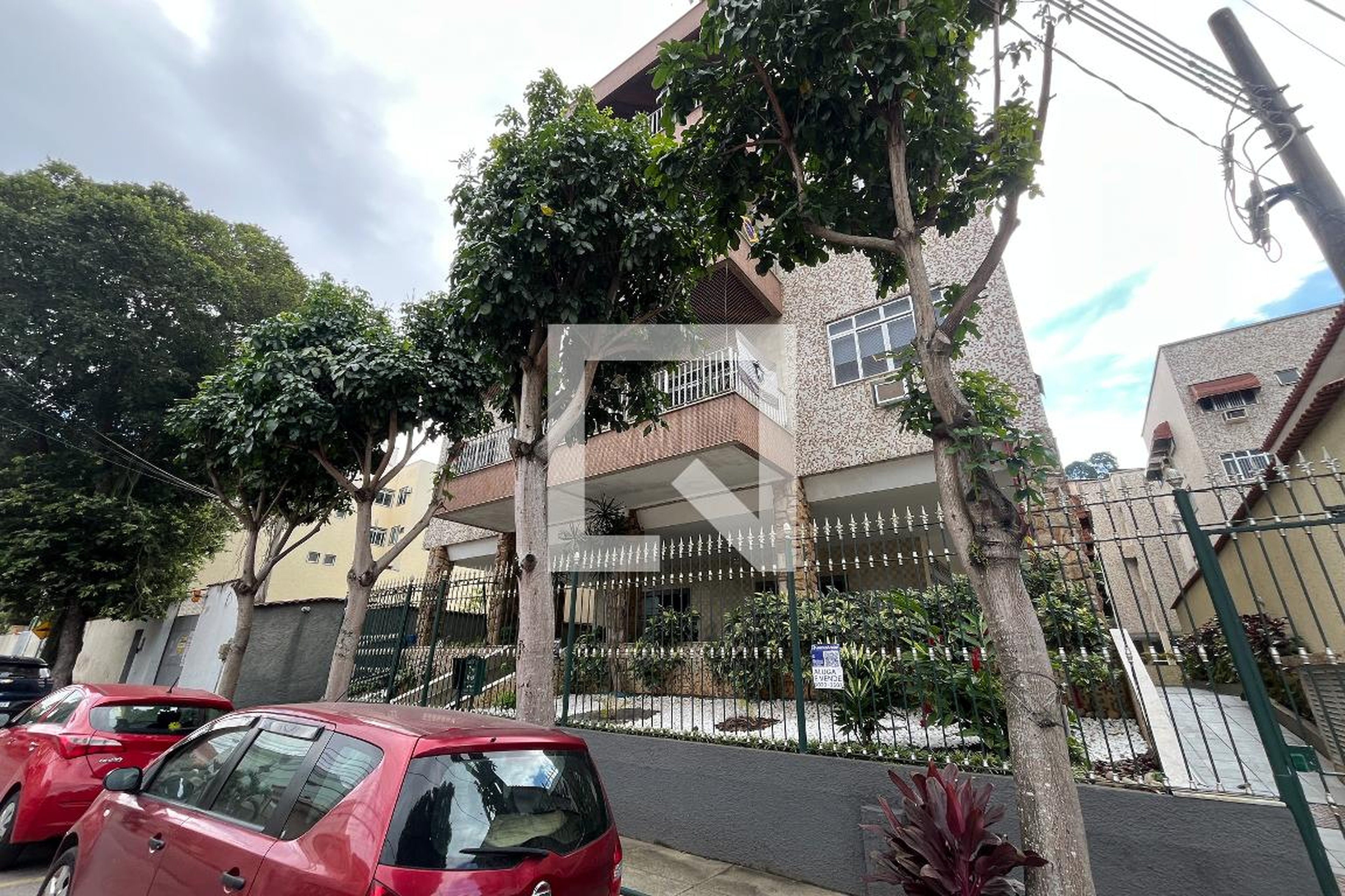 Fachada Condomínio em Rua do Monjolo, 84