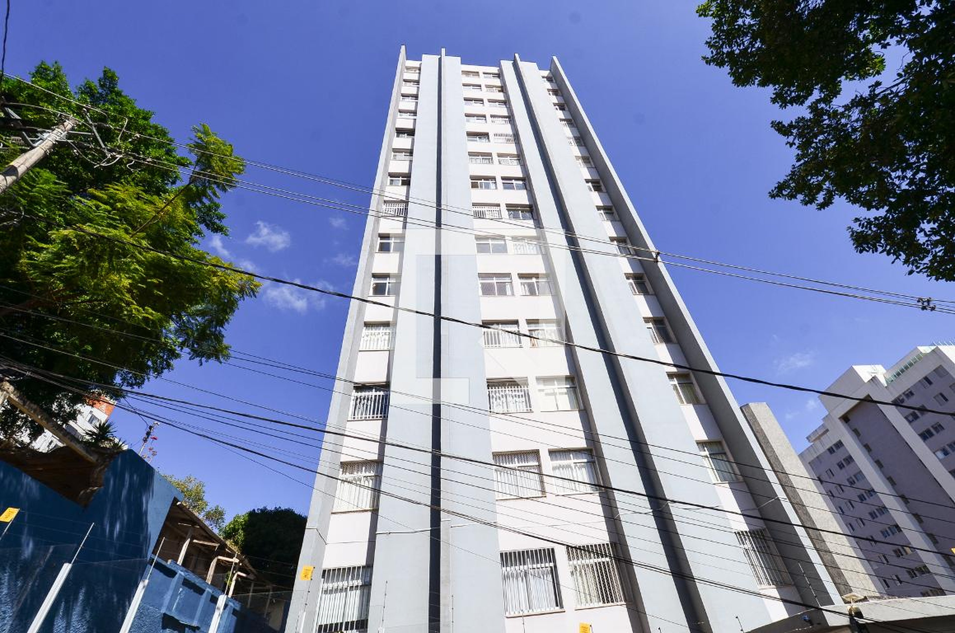 Fachada Condomínio em Rua Monte Sião, 452