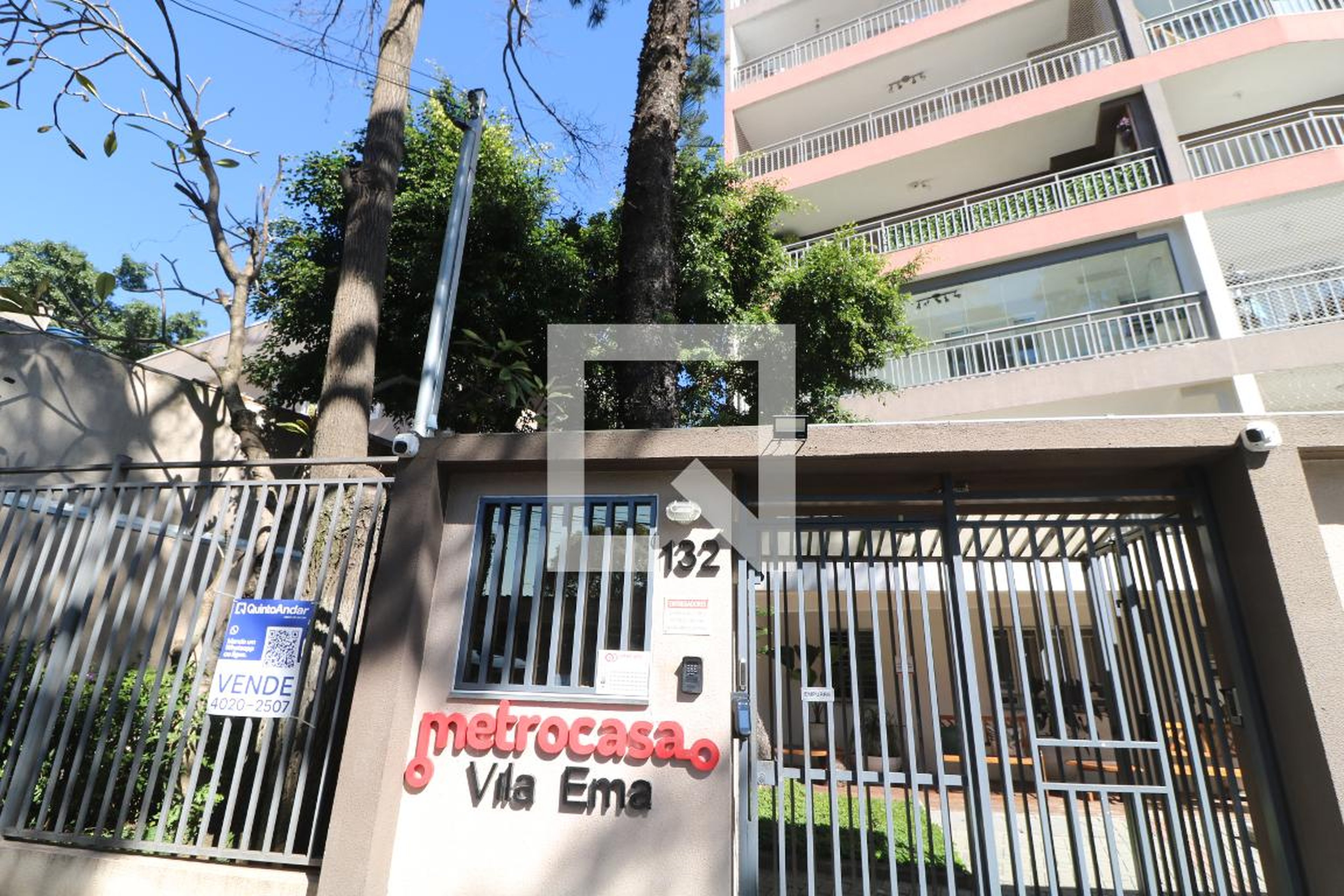 Fachada do Prédio Condomínio Metrocasa Vila Ema