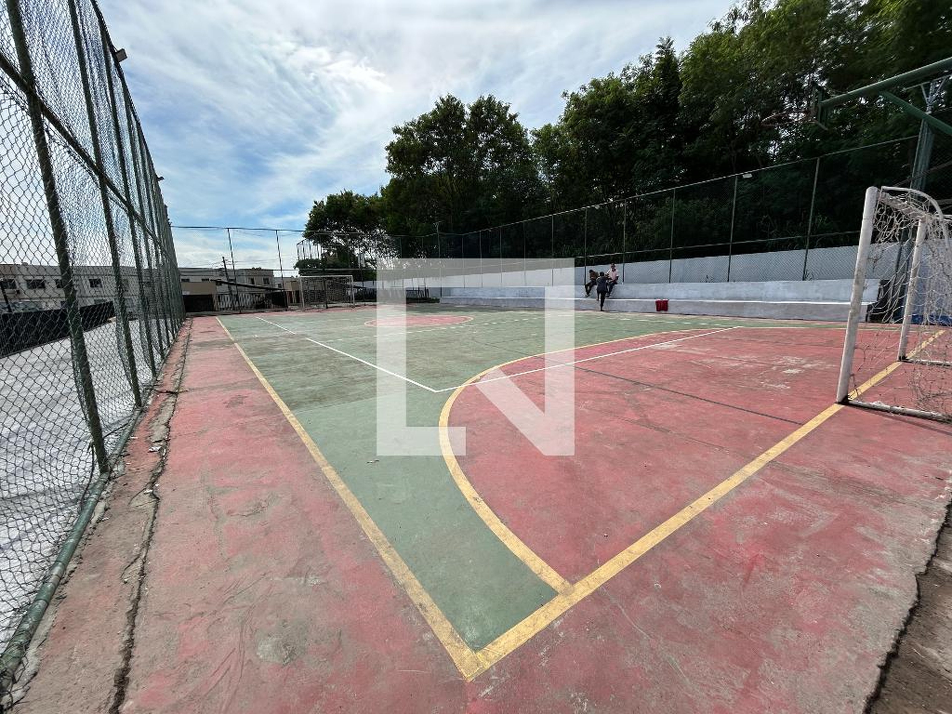 Quadra Esportiva - Estação Zona Norte