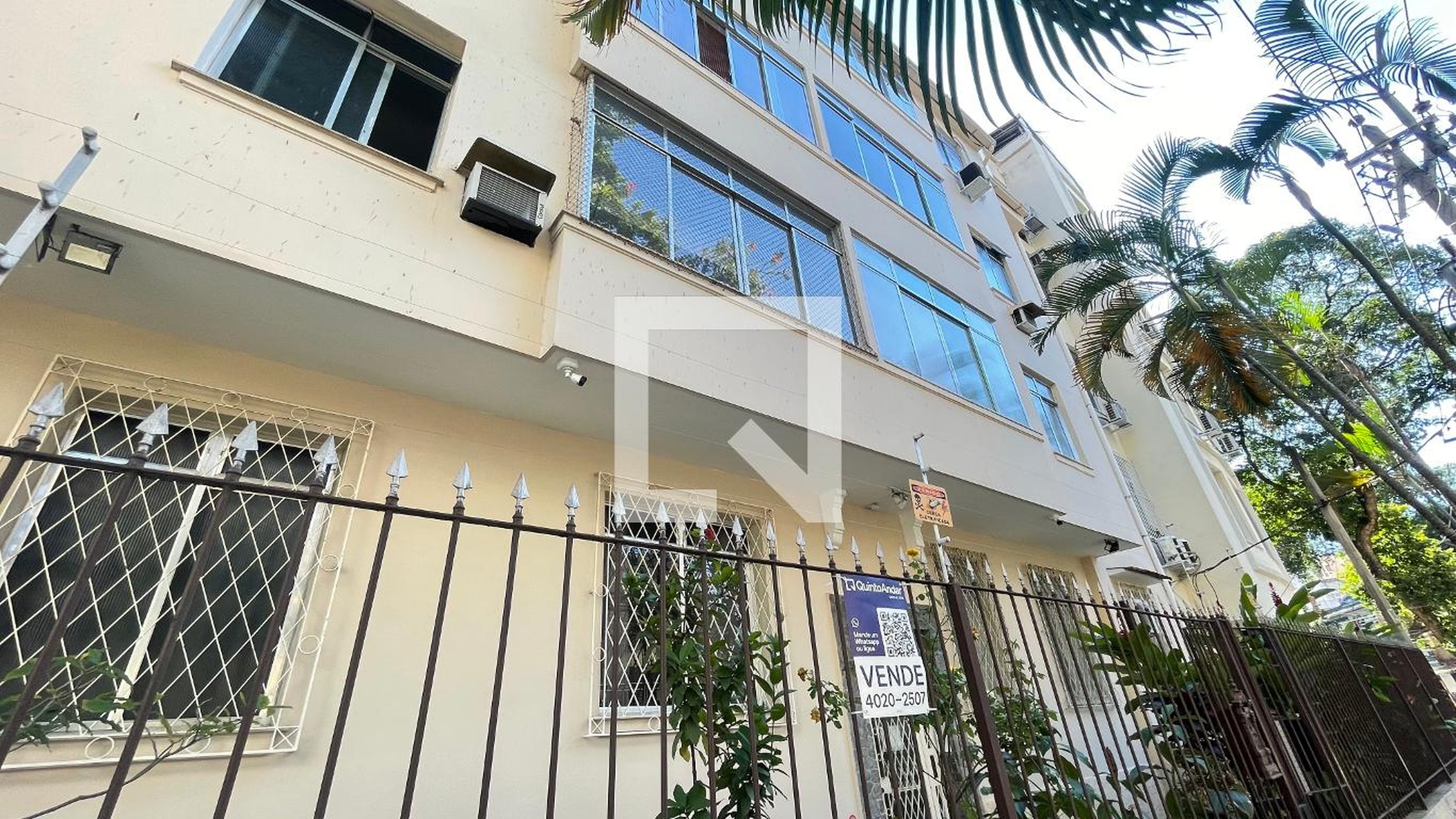 Fachada Condomínio em Rua Deputado Soares Filho, 33