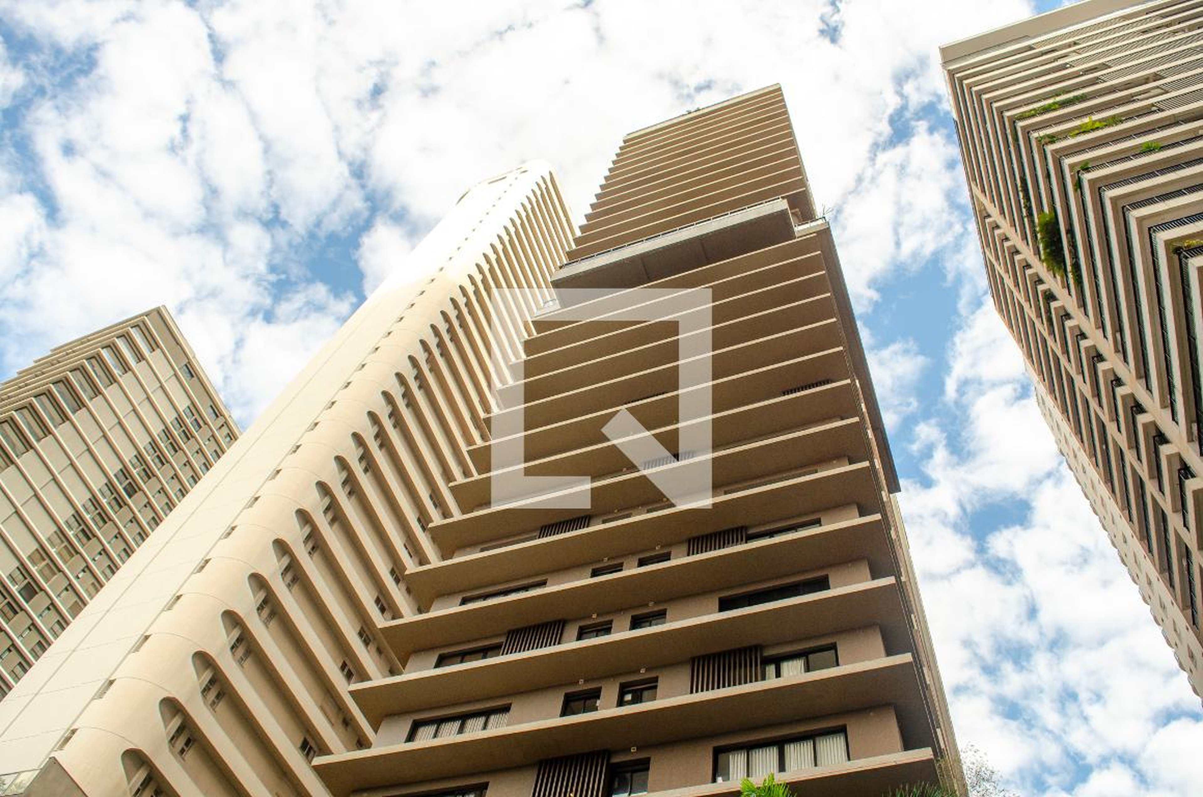 Fachada do Prédio Condomínio Spot Marista