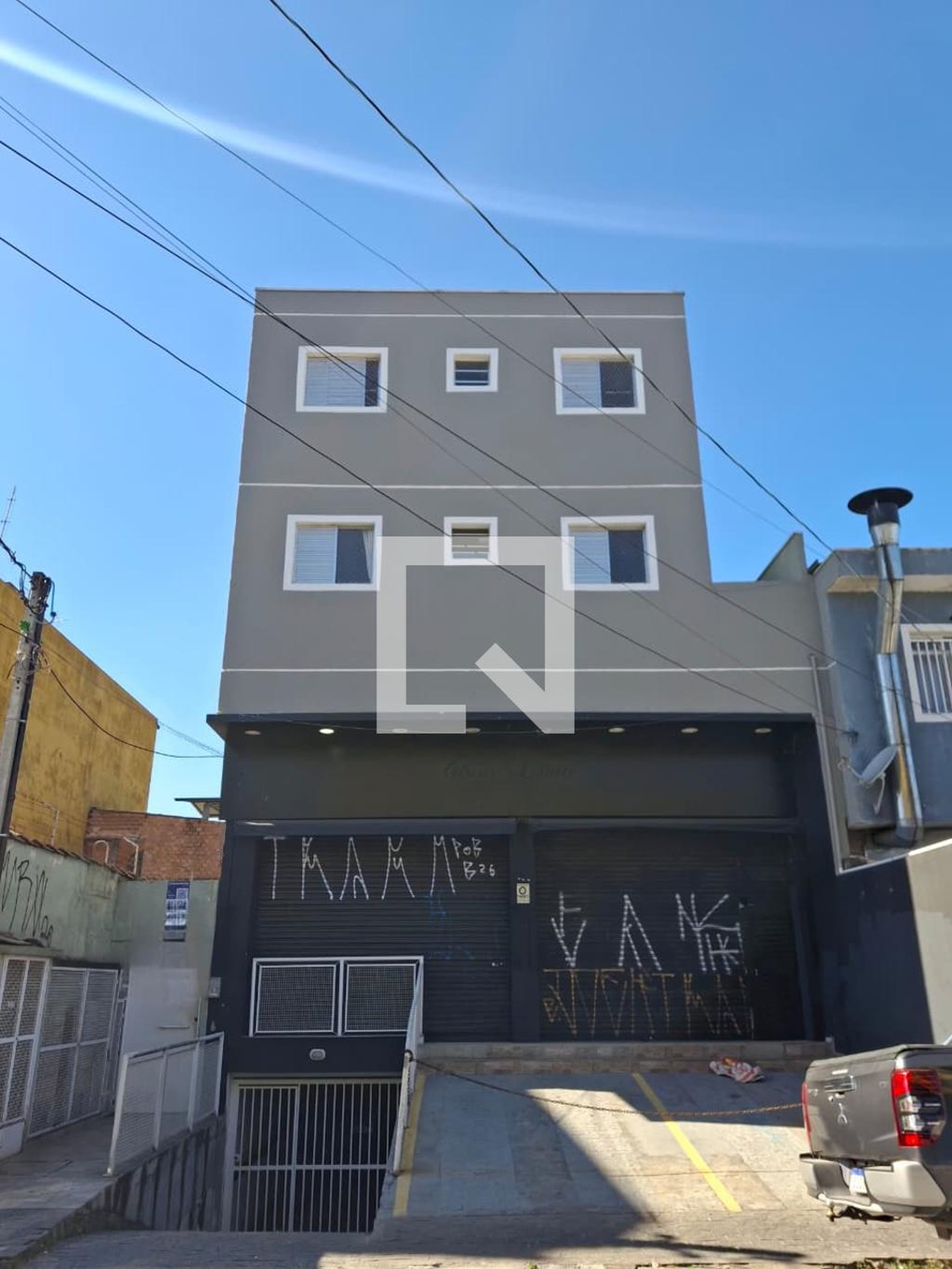 Fachada Condomínio em Rua Jacob, 175