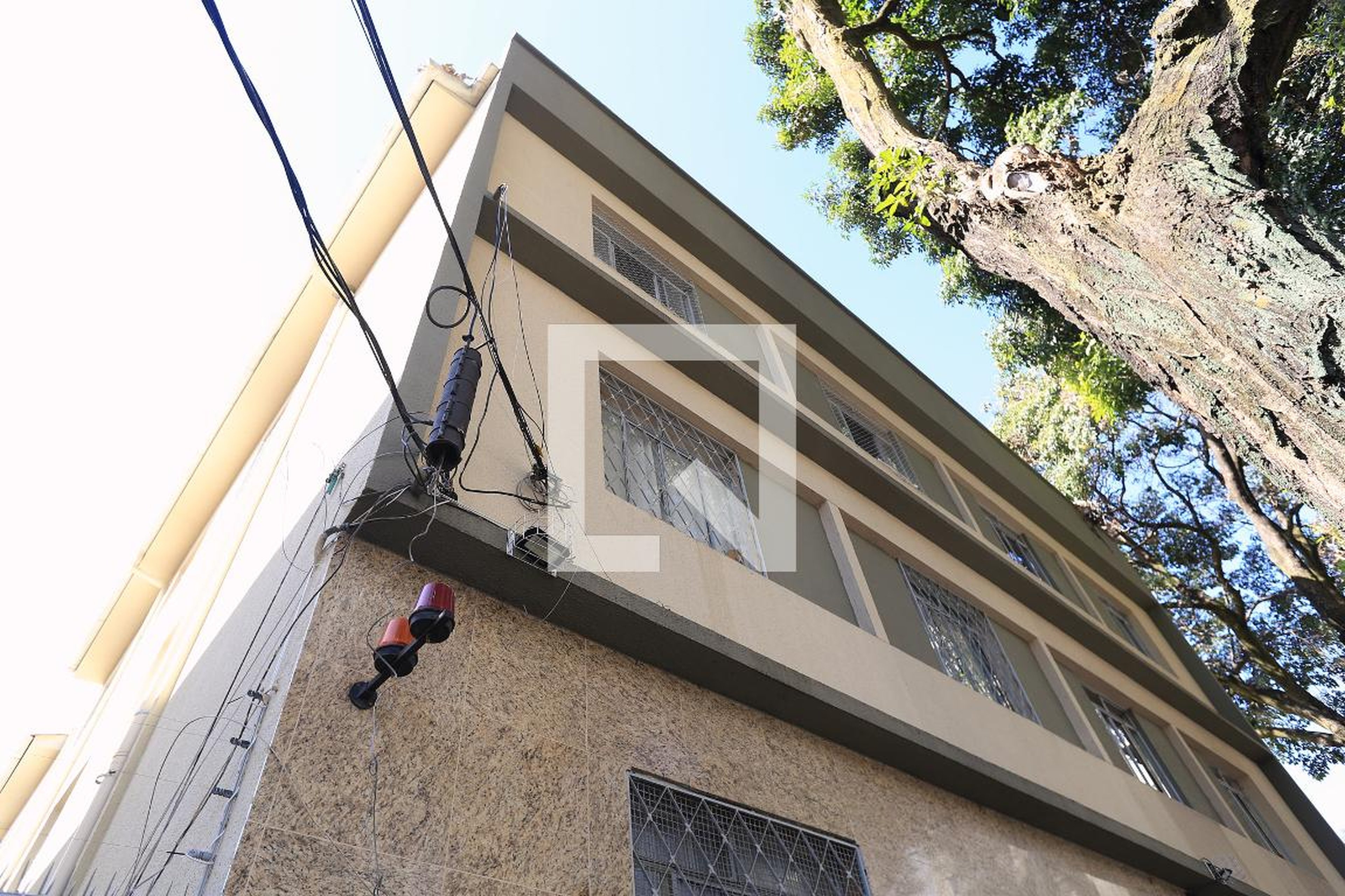 Fachada Condomínio em Rua Major Lopes, 597