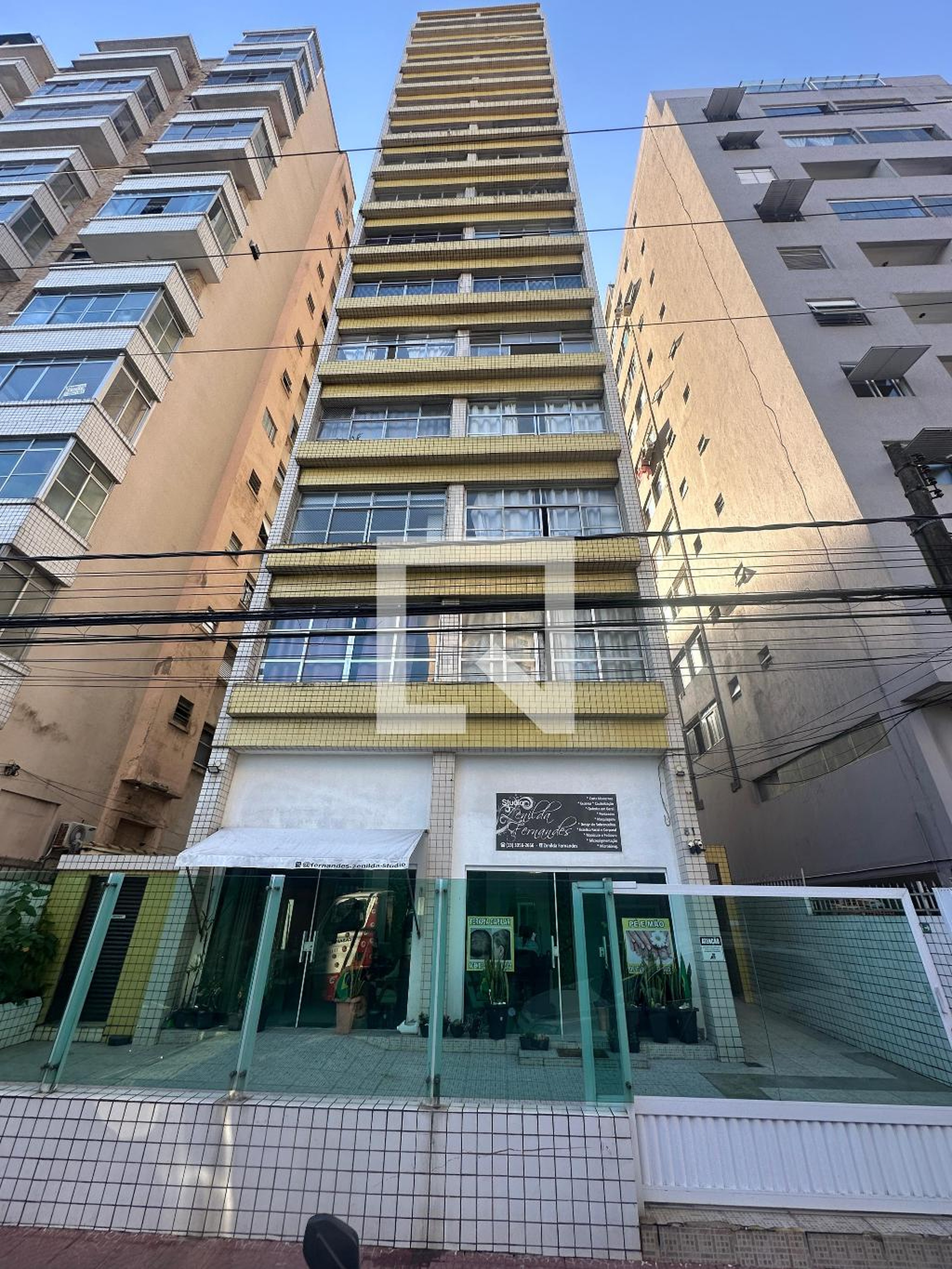 Fachada do Prédio Condomínio em Rua José Francisco Valença, 81