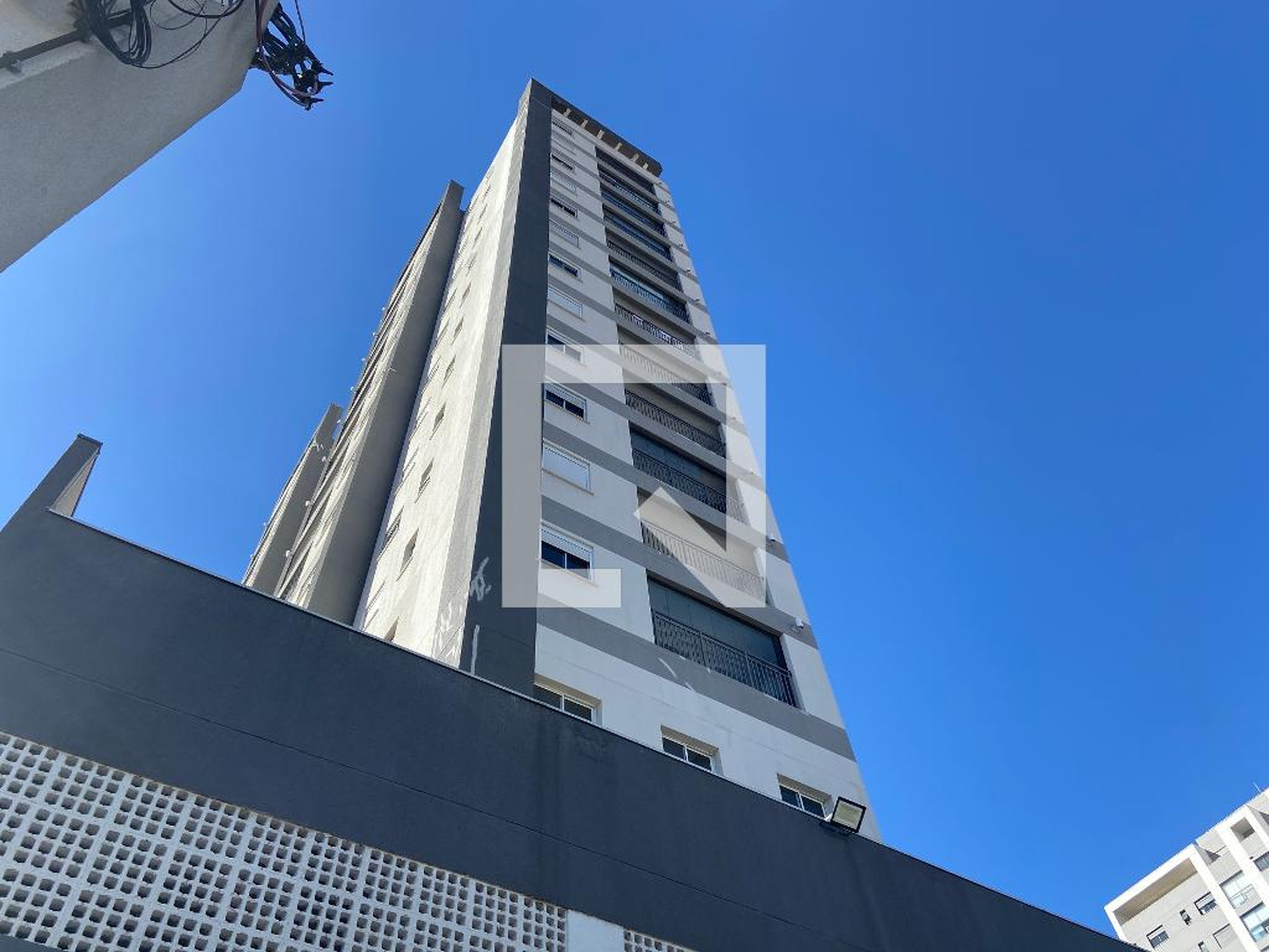 Fachada do Prédio Condomínio Estação 235