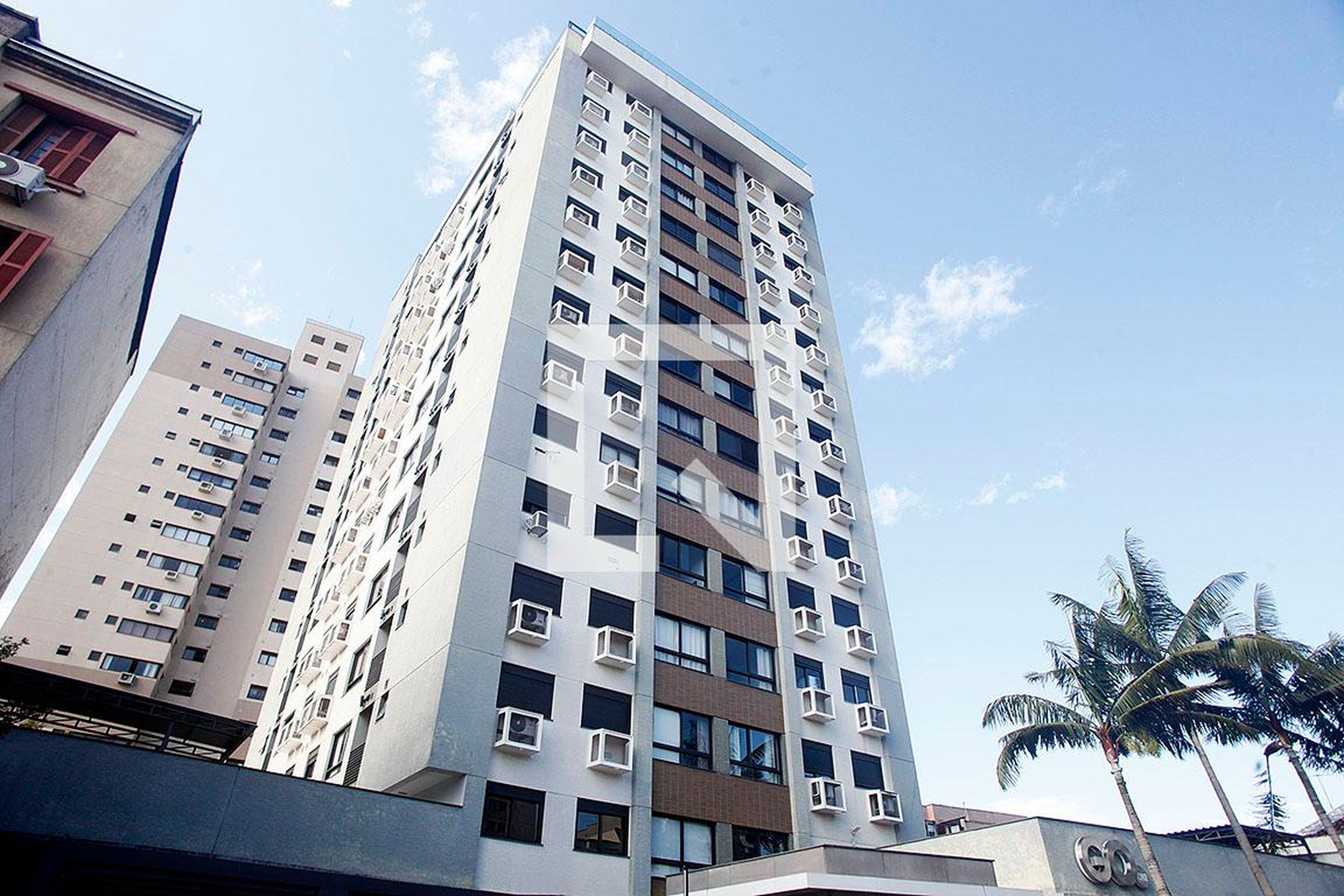 Fachada Condomínio Go Santana 1092