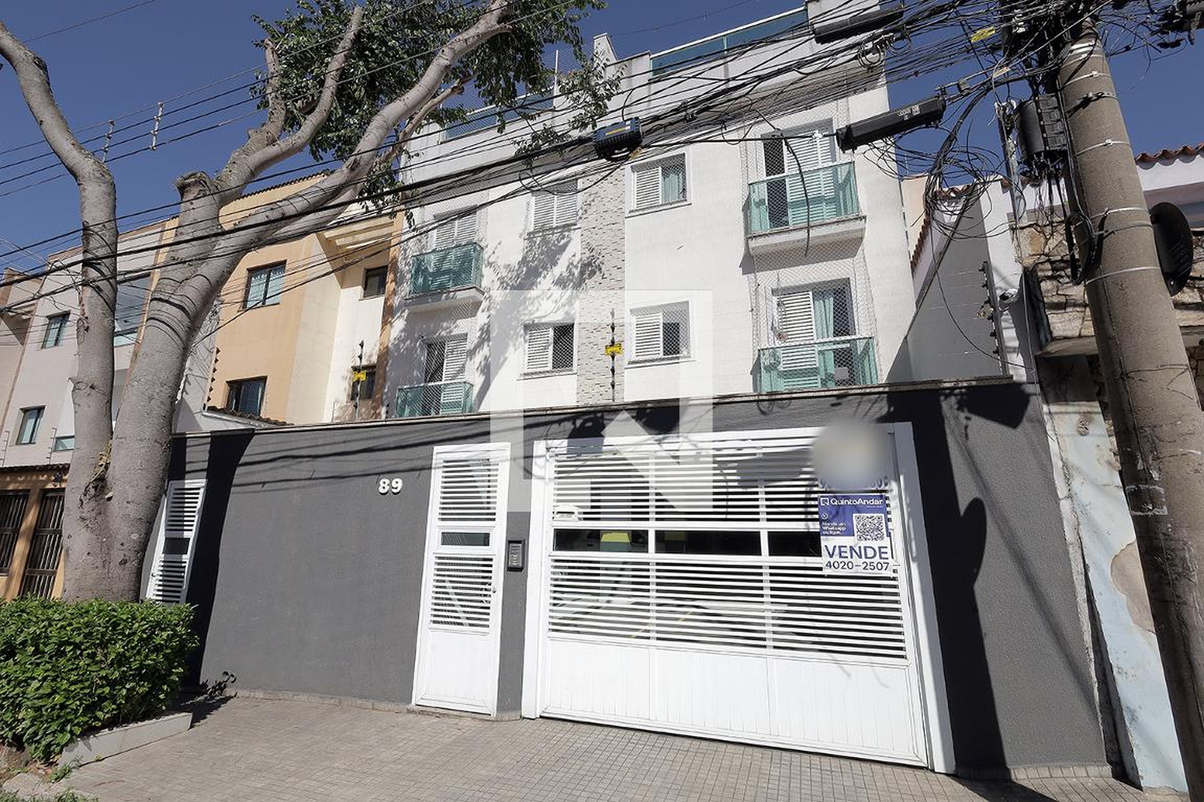 Fachada Condomínio em Rua Gonçalves Crespo, 89