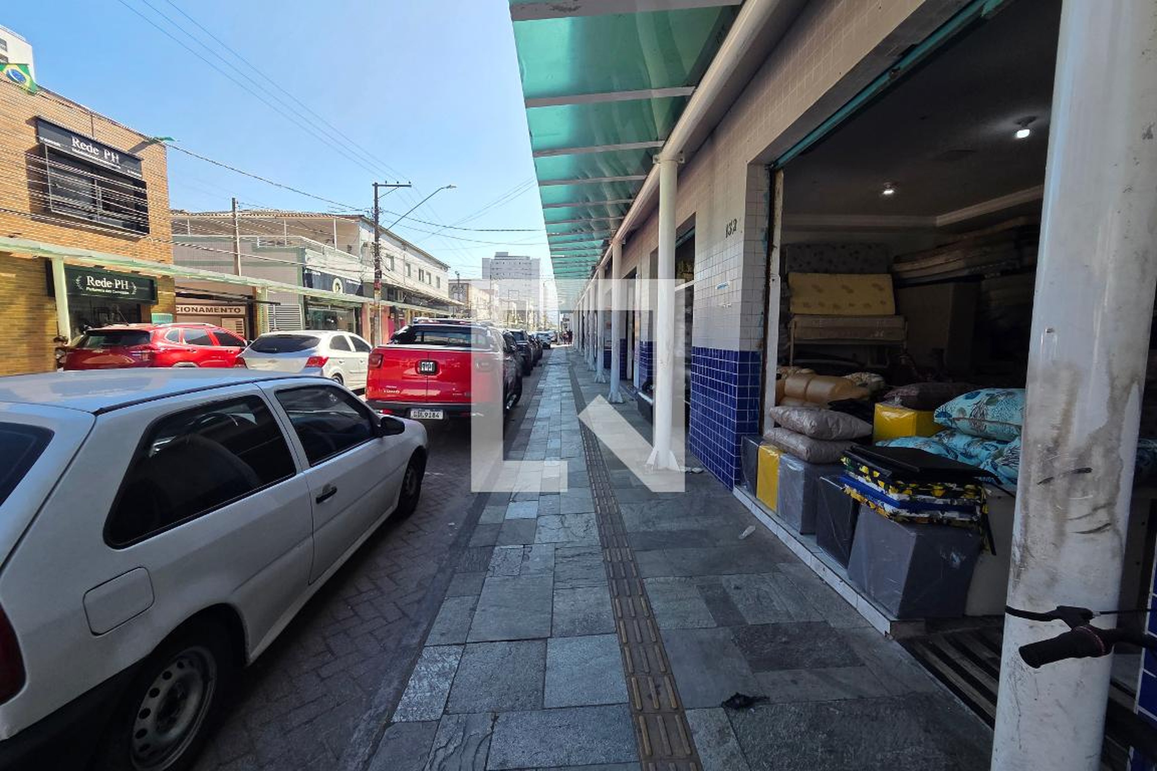 Fachada Condomínio em Avenida Doutor Vicente de Carvalho, 122